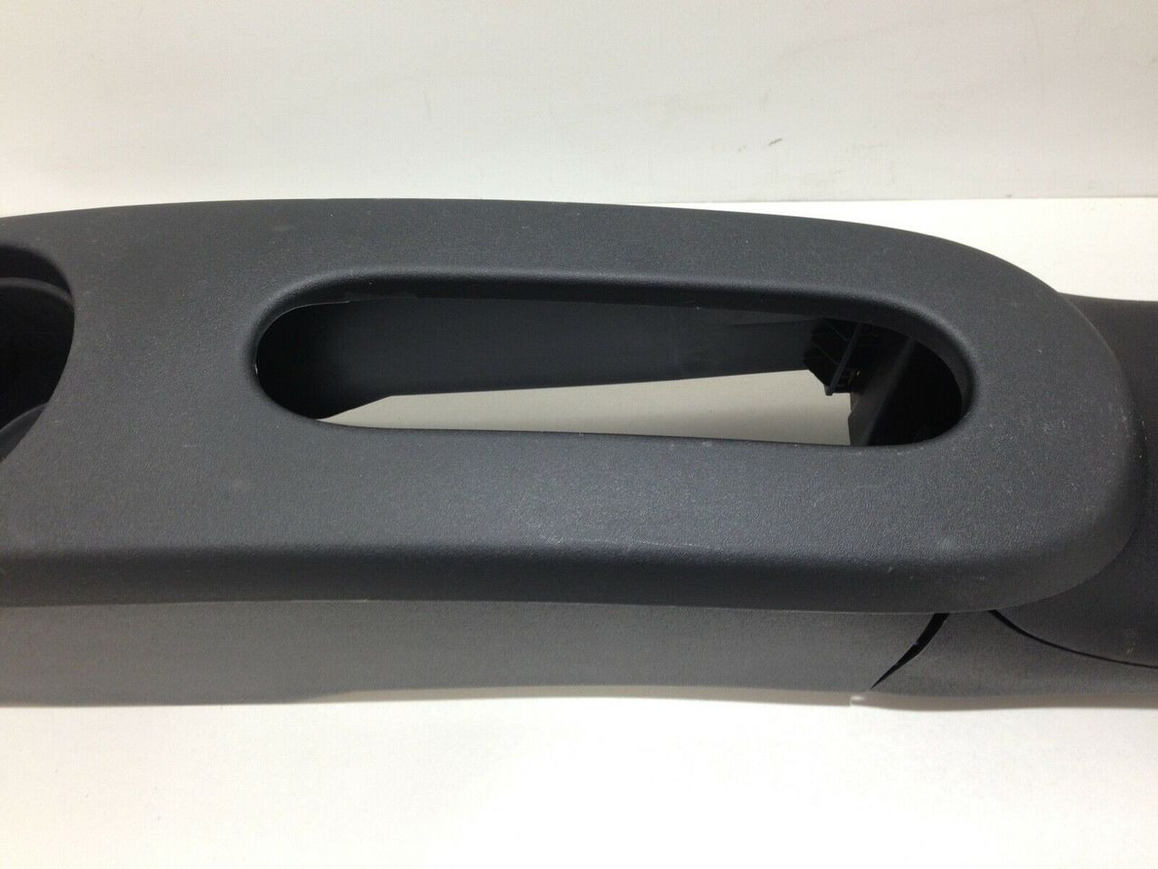2012-2013 Fiat 500 Abarth Center Console Assembly Cup Holder F5001 - Image 6