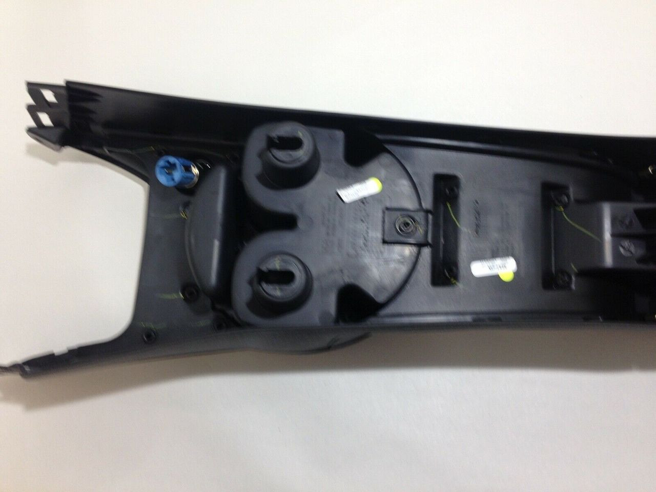 2012-2013 Fiat 500 Abarth Center Console Assembly Cup Holder F5001 - Image 12
