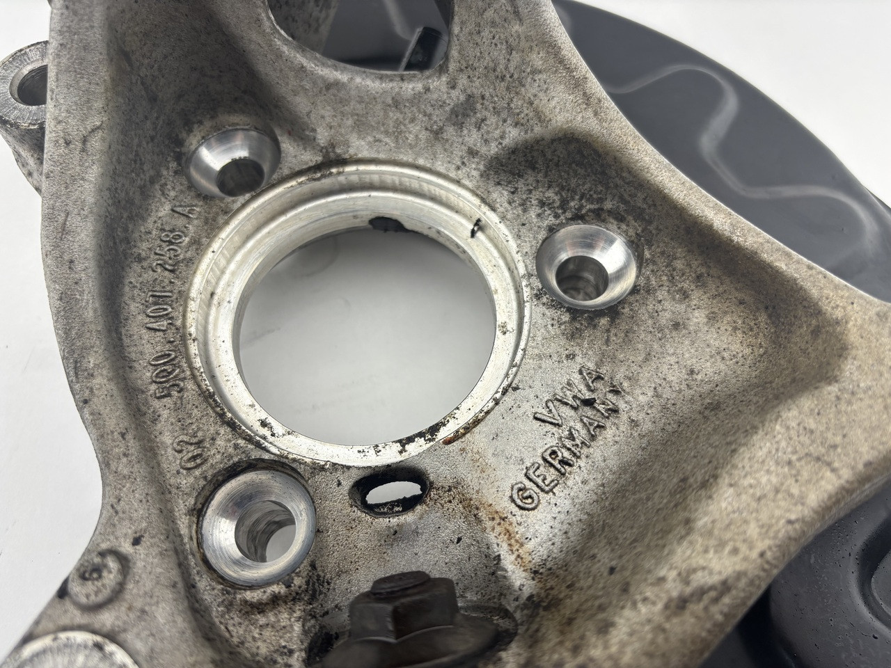 2015-2020 Volkswagen MK7 GTI Passenger Front Spindle / Knuckle / OEM / 75K M7010 - Image 3