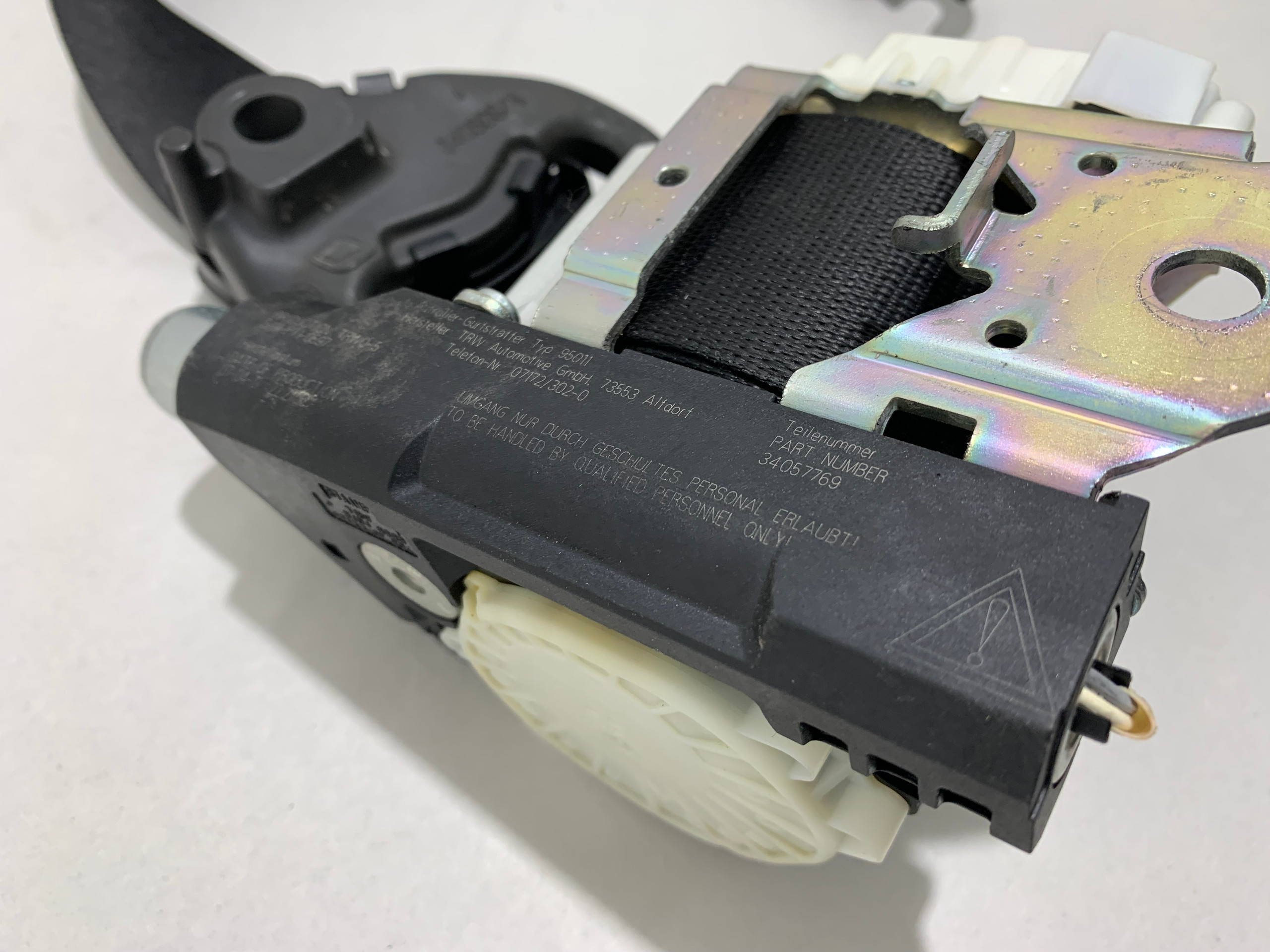 2009-2016 BMW E89 Z4 Passenger Seat Belt w/ Pretensioner Buckle / OEM / Z4906 - Image 5