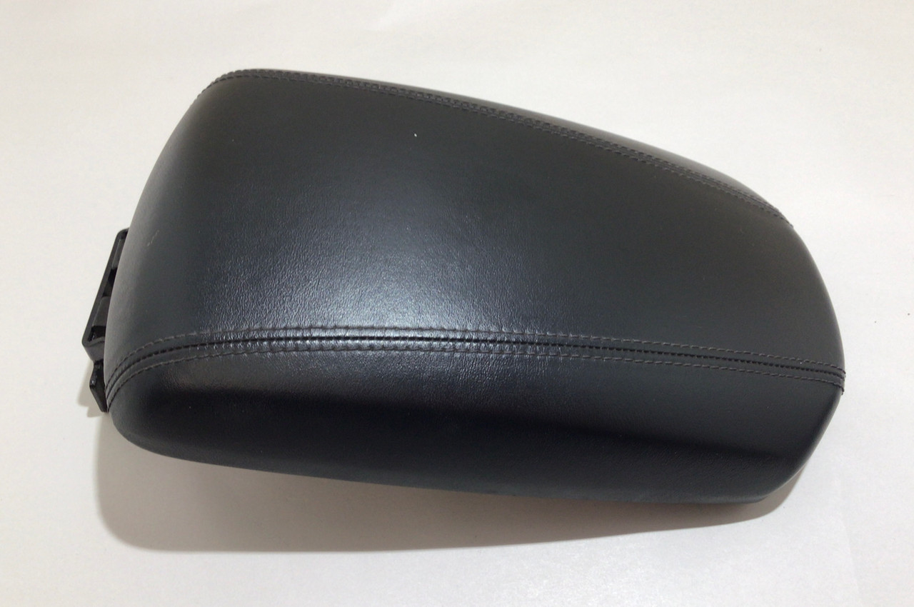 2013-2016 Hyundai Genesis Coupe R-Spec Black Leather Console Lid w/ Red Stitching / HG022