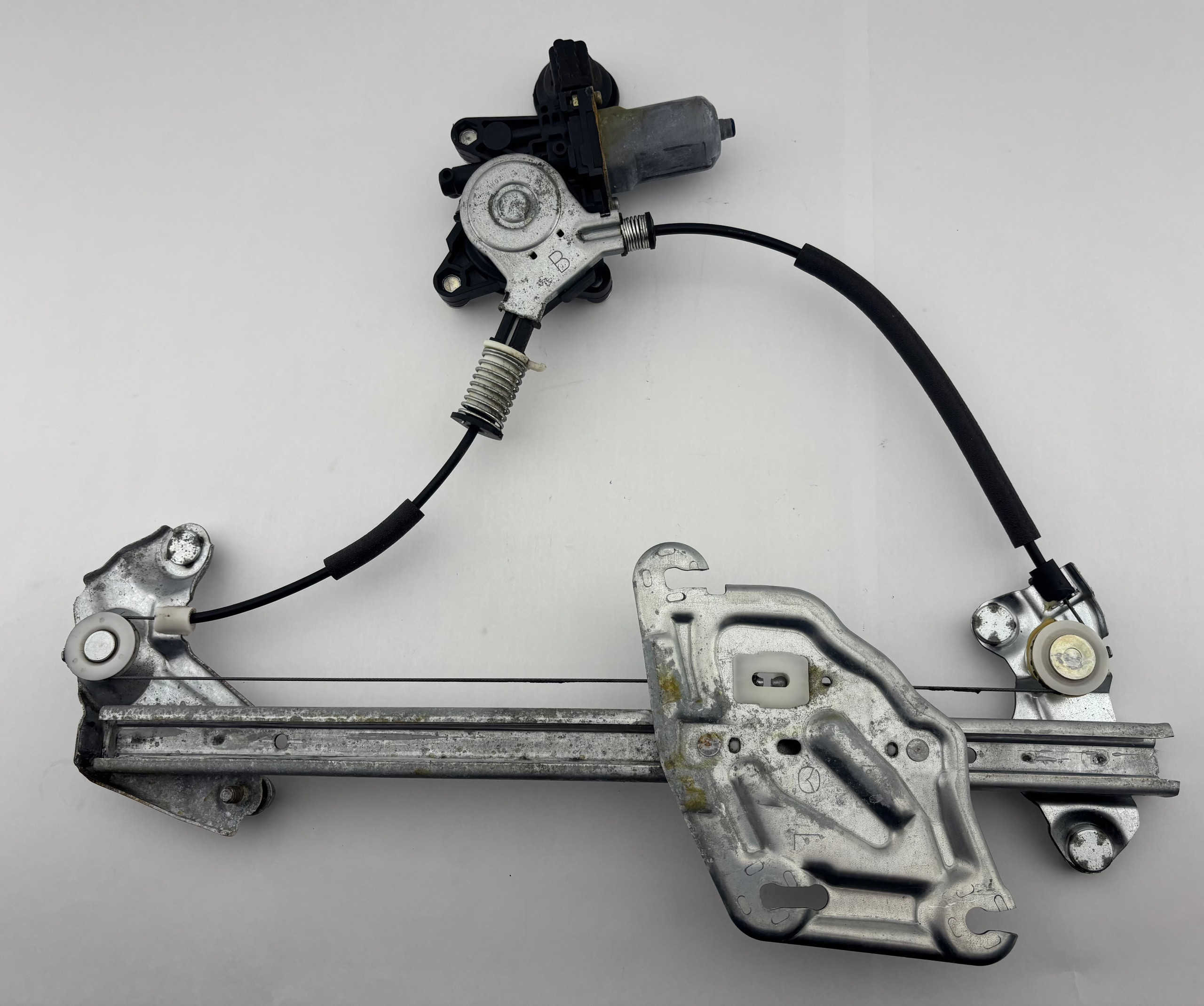2017-2020 Fiat 124 Spider Driver Side Window Regulator w/ Motor / FD029 - Image 2