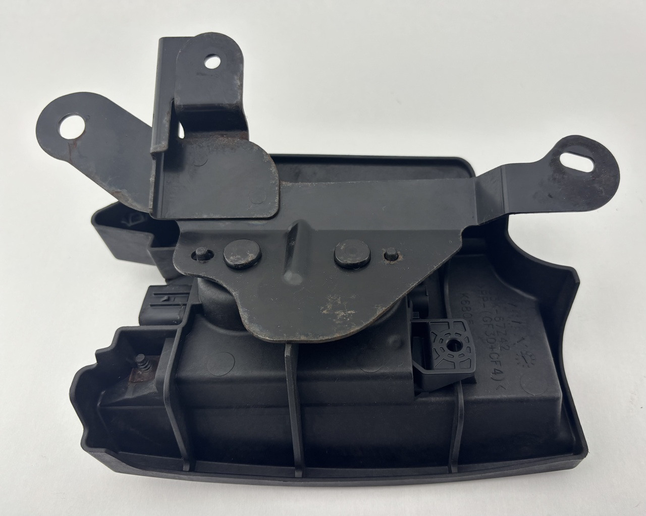 2017-2020 Fiat 124 Spider Passenger Side Blind Spot Sensor w/ Bracket / FD029 - Image 5