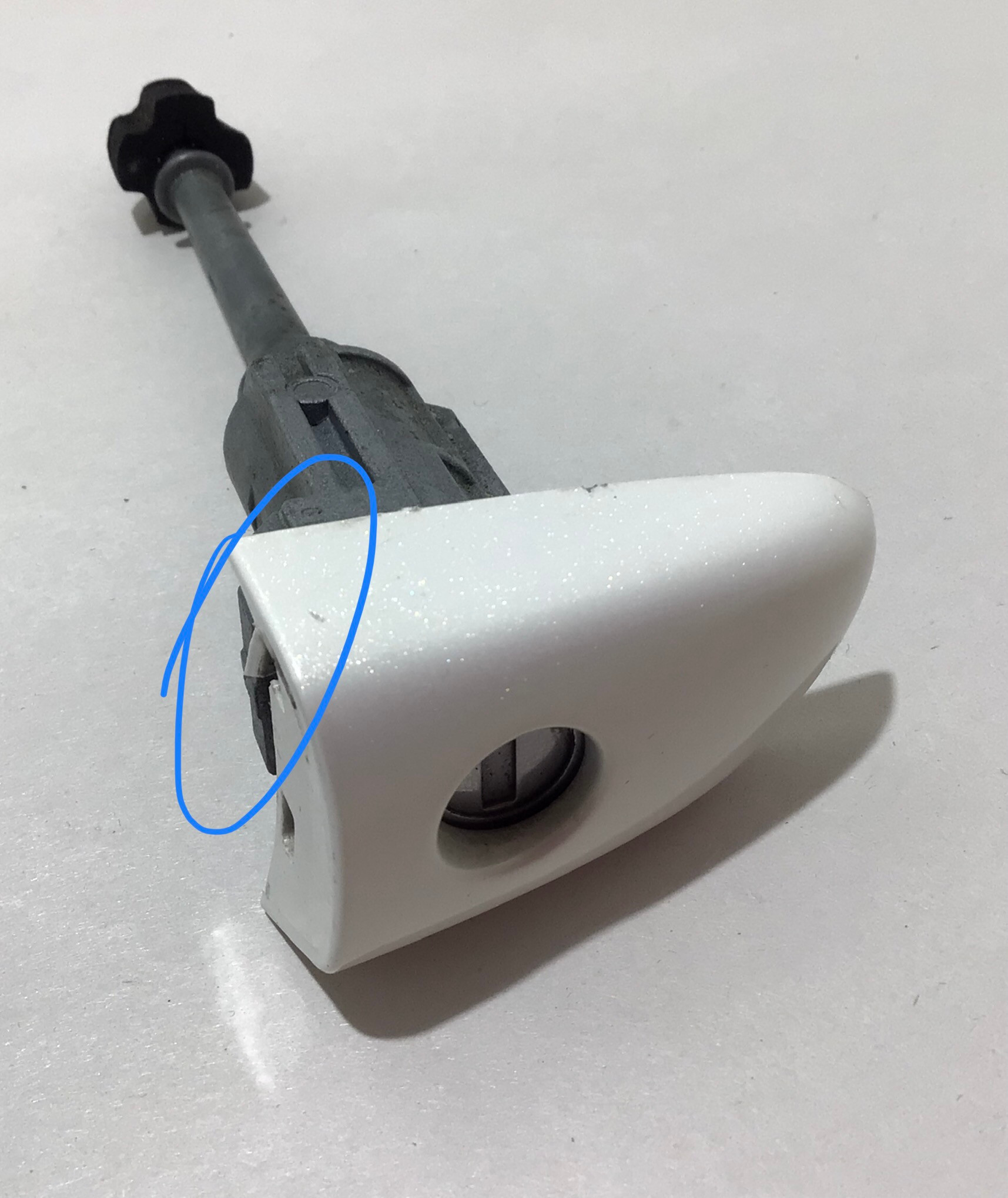 2017-2020 Fiat 124 Spider Driver Exterior Door Handle w/ Keyless Entry / Arctic White FD016 - Image 4