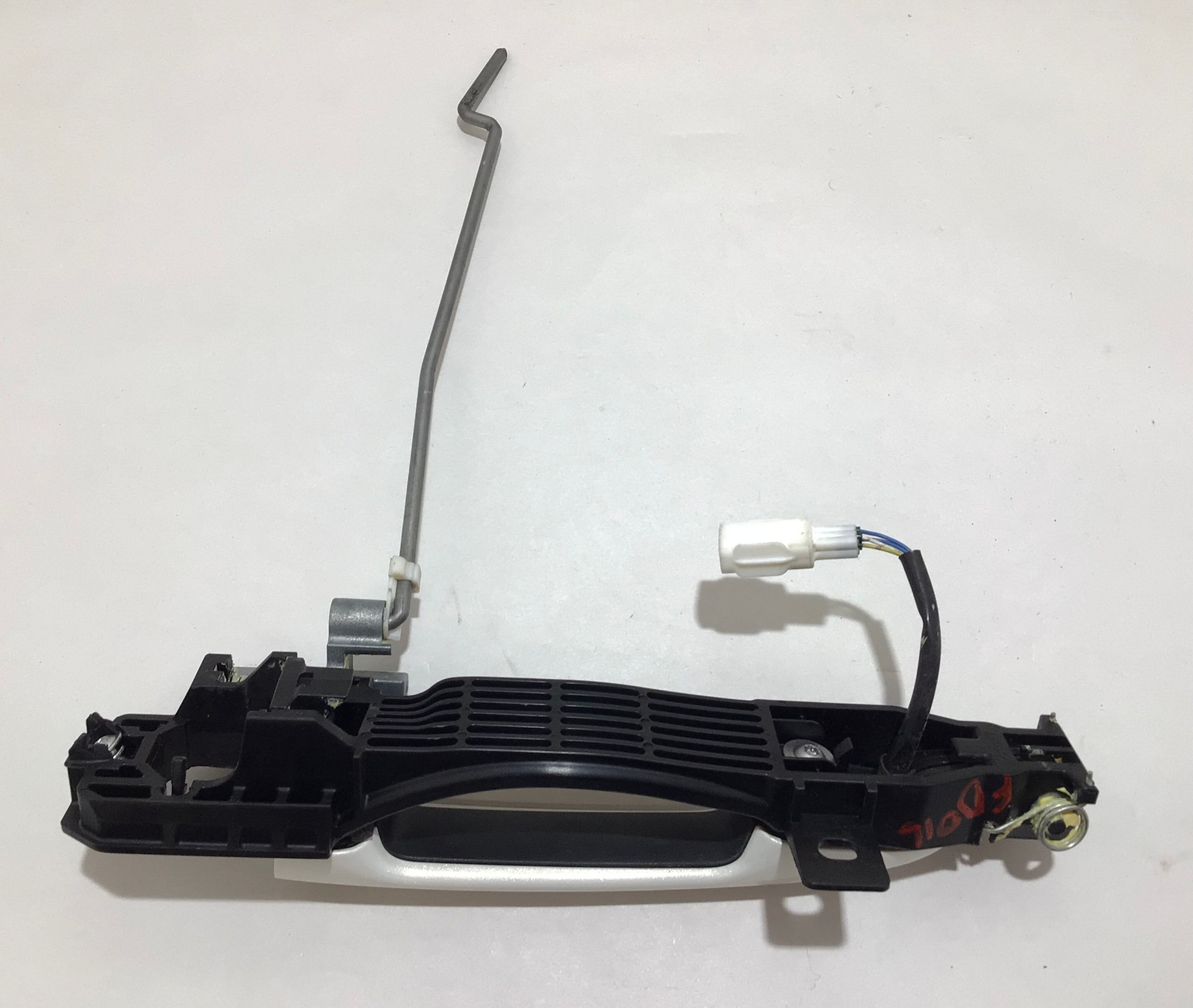 2017-2020 Fiat 124 Spider Driver Exterior Door Handle w/ Keyless Entry / Arctic White FD016 - Image 6