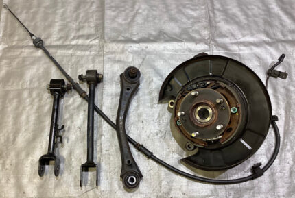 2010-2016 Hyundai Genesis Coupe Driver Side Rear Knee Spindle w/ Hub & Control Arms / 77K HG031