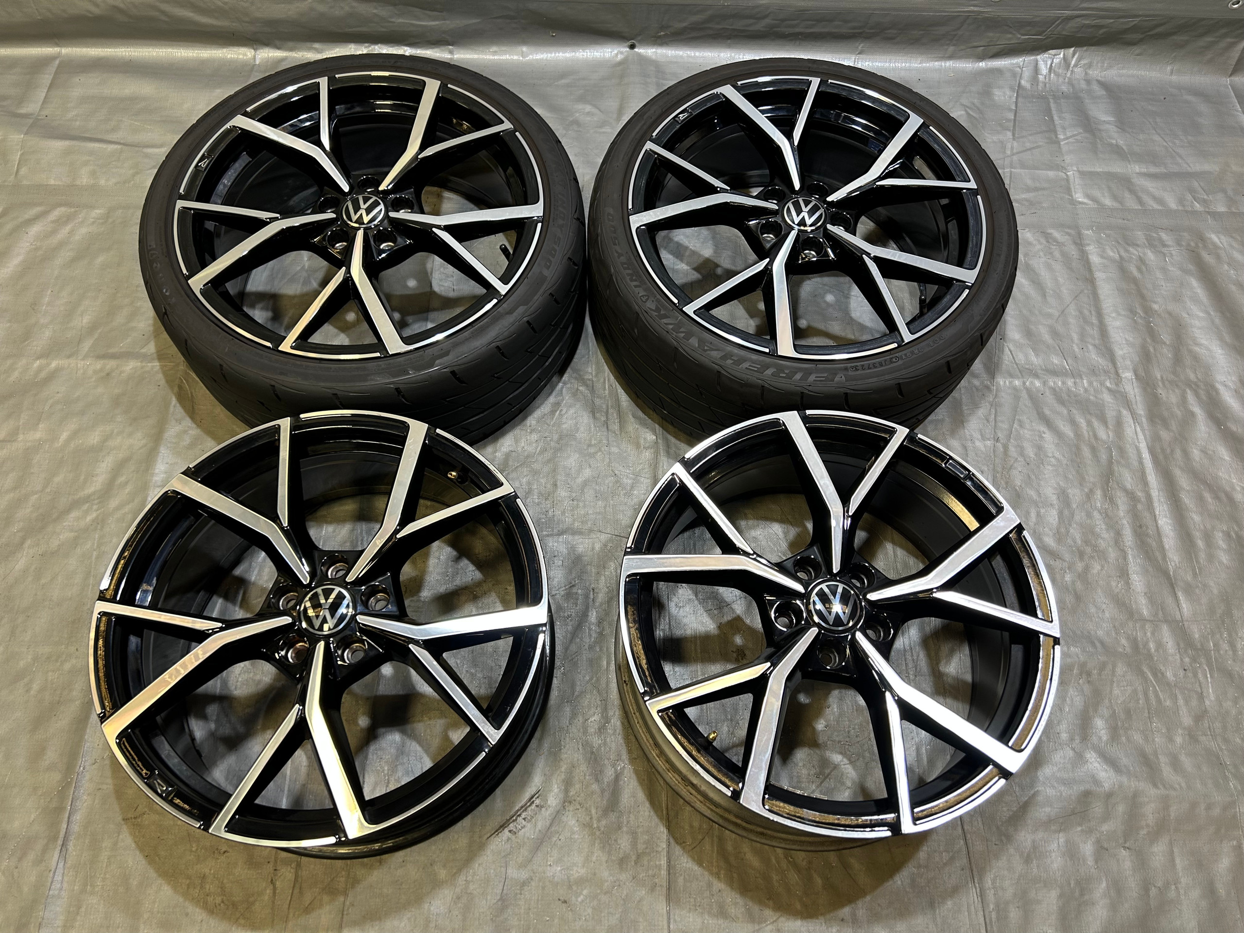 2022-2024 Volkswagen MK8 Golf R 19" Estoril Machined Wheels Rims / Set of 4 / *BENDS* / M8R01