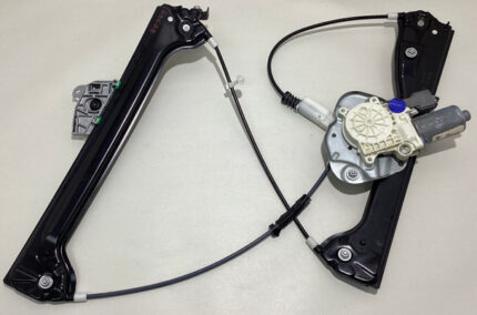 2007-2008 E85 BMW Z4 Passenger Side Window Regulator w/ Motor / Z4058