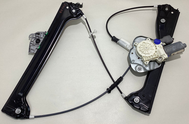 2007-2008 E85 BMW Z4 Passenger Side Window Regulator w/ Motor / Z4058