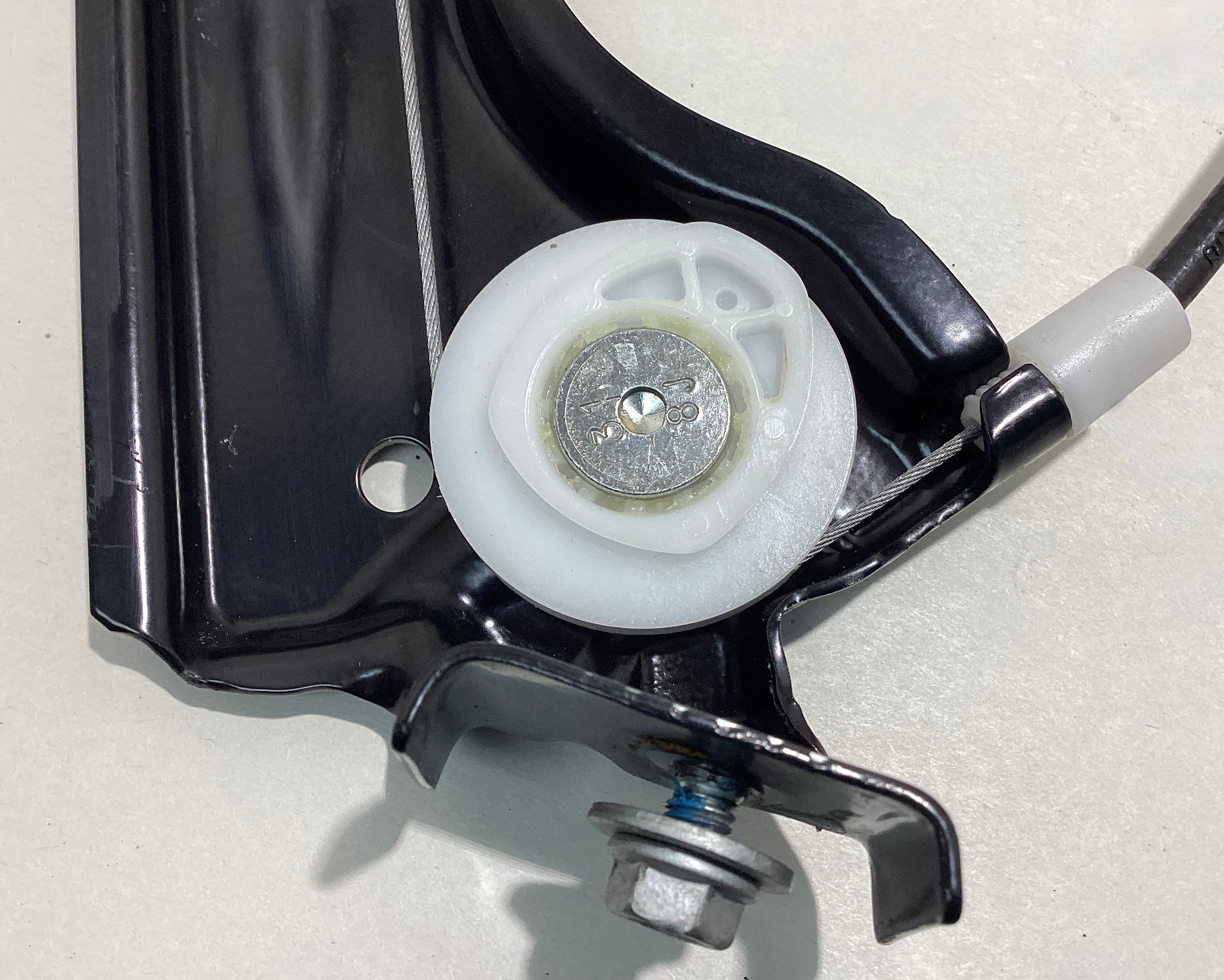 2007-2008 E85 BMW Z4 Passenger Side Window Regulator w/ Motor / Z4058 - Image 14