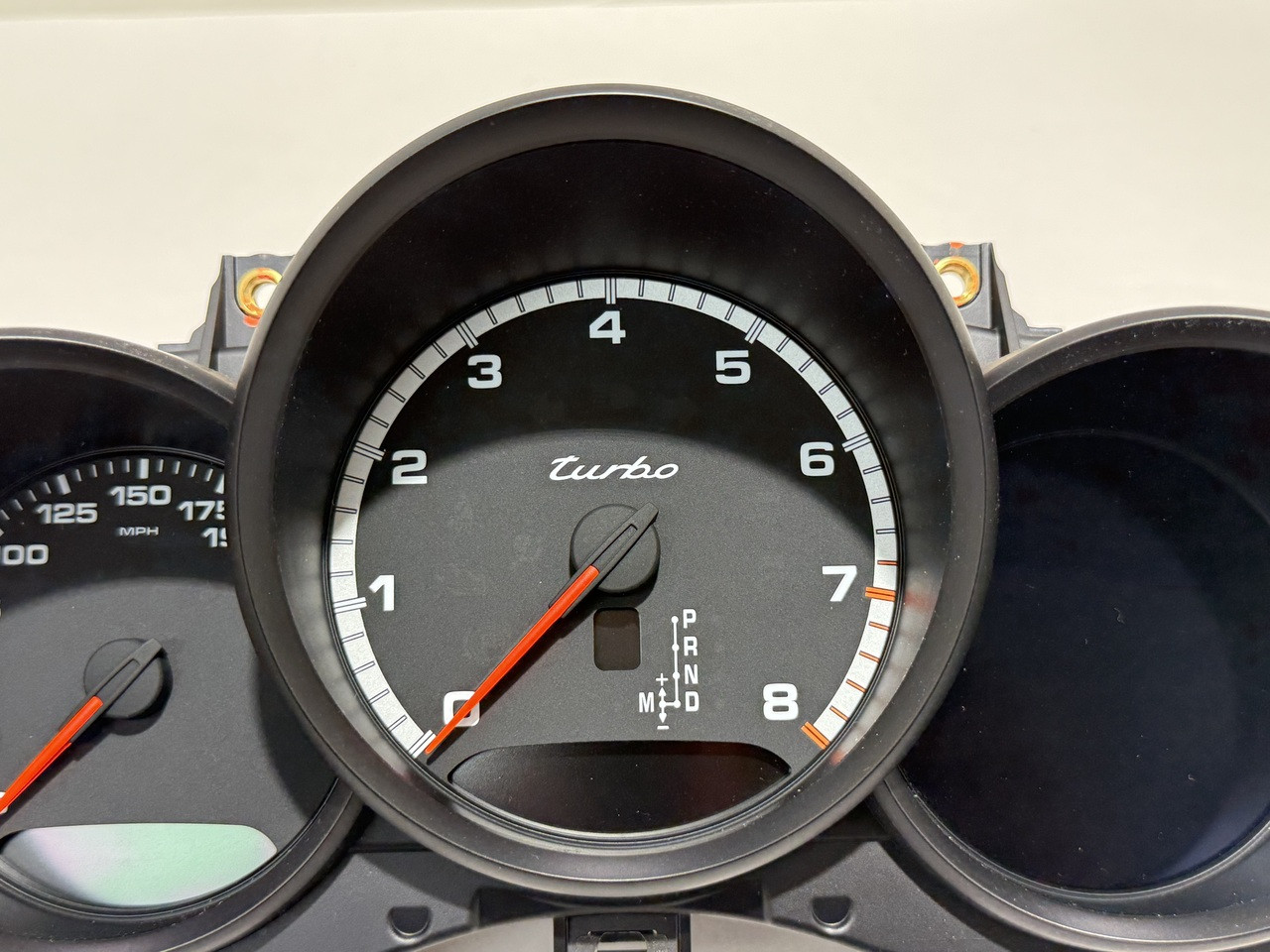 2015-2016 Porsche Macan Turbo Instrument Gauge Cluster / 95B920902AE6N3 - Image 4