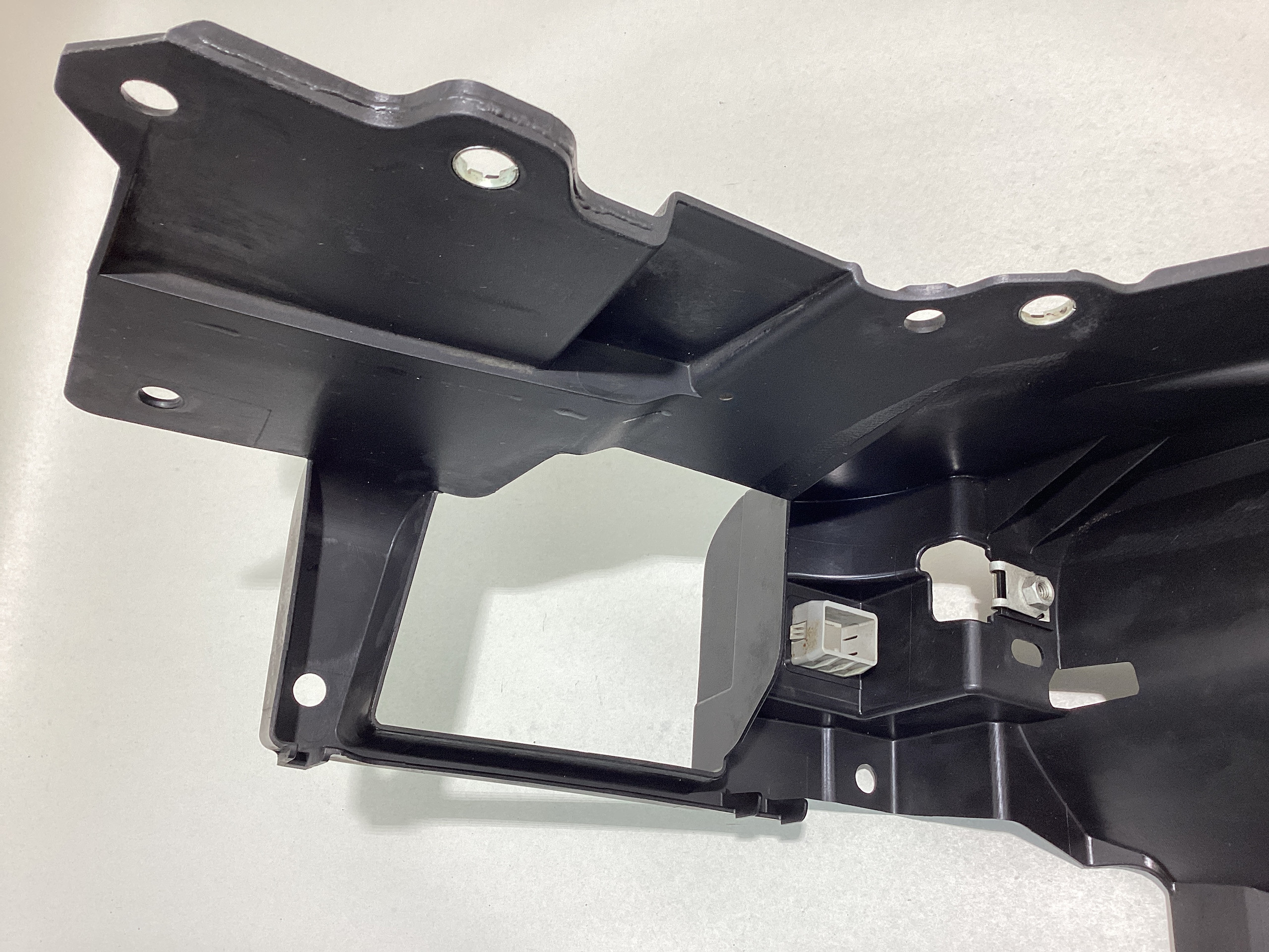 2017-2020 Fiat 124 Spider Passenger Side Headlight Mounting Bracket / FD027 - Image 7