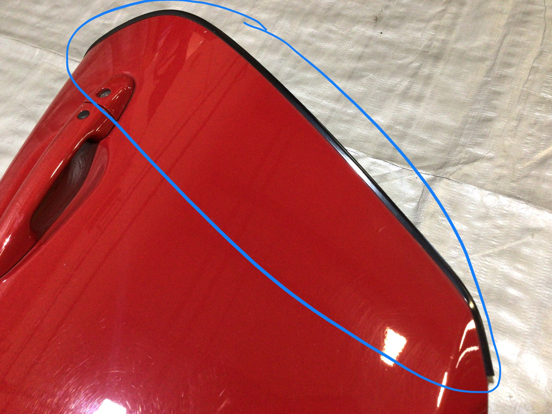 2017-2020 Fiat 124 Spider Driver Side Door Assembly / Hypnotique Red FD015 - Image 5