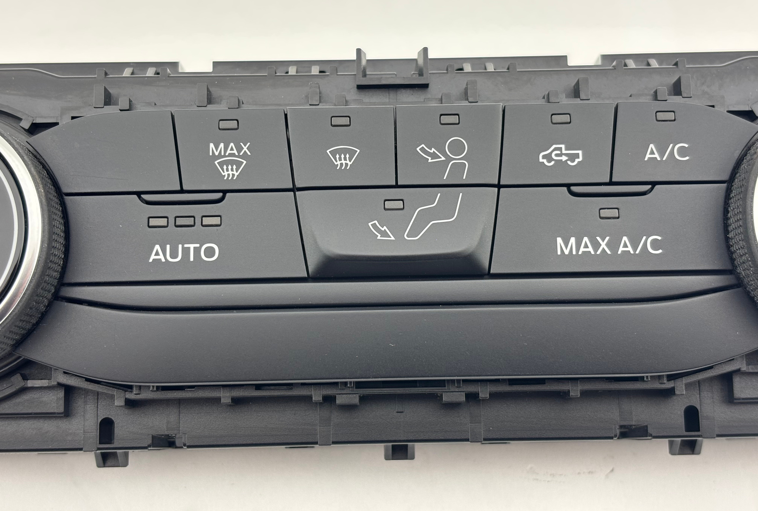 2022-2023 Ford Maverick Automatic Climate Control Module / NZ6T18C612Jc / MV005 - Image 6