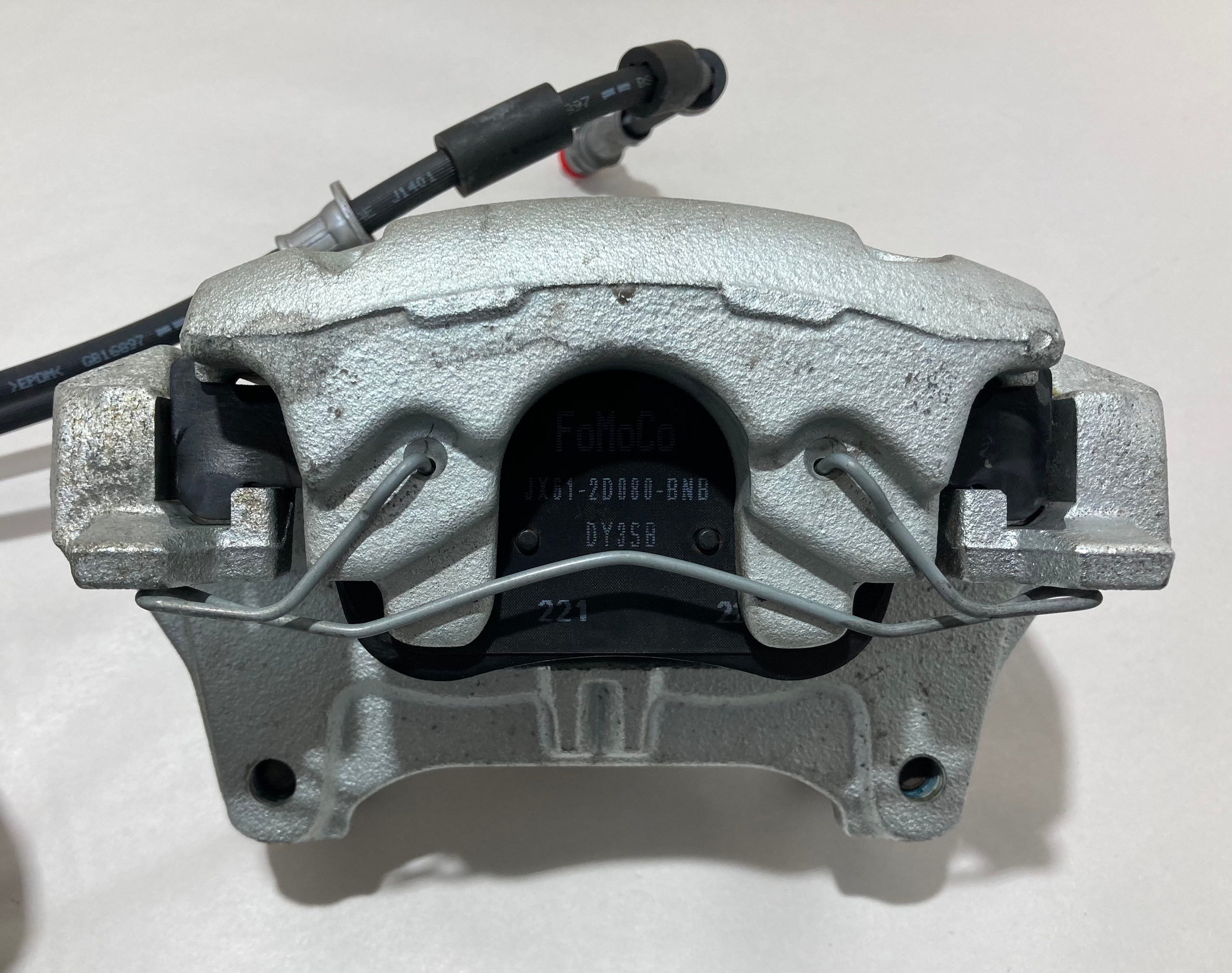 2022-2023 Ford Maverick Front Brake Calipers / Pair / OEM / 16K MV001 - Image 3