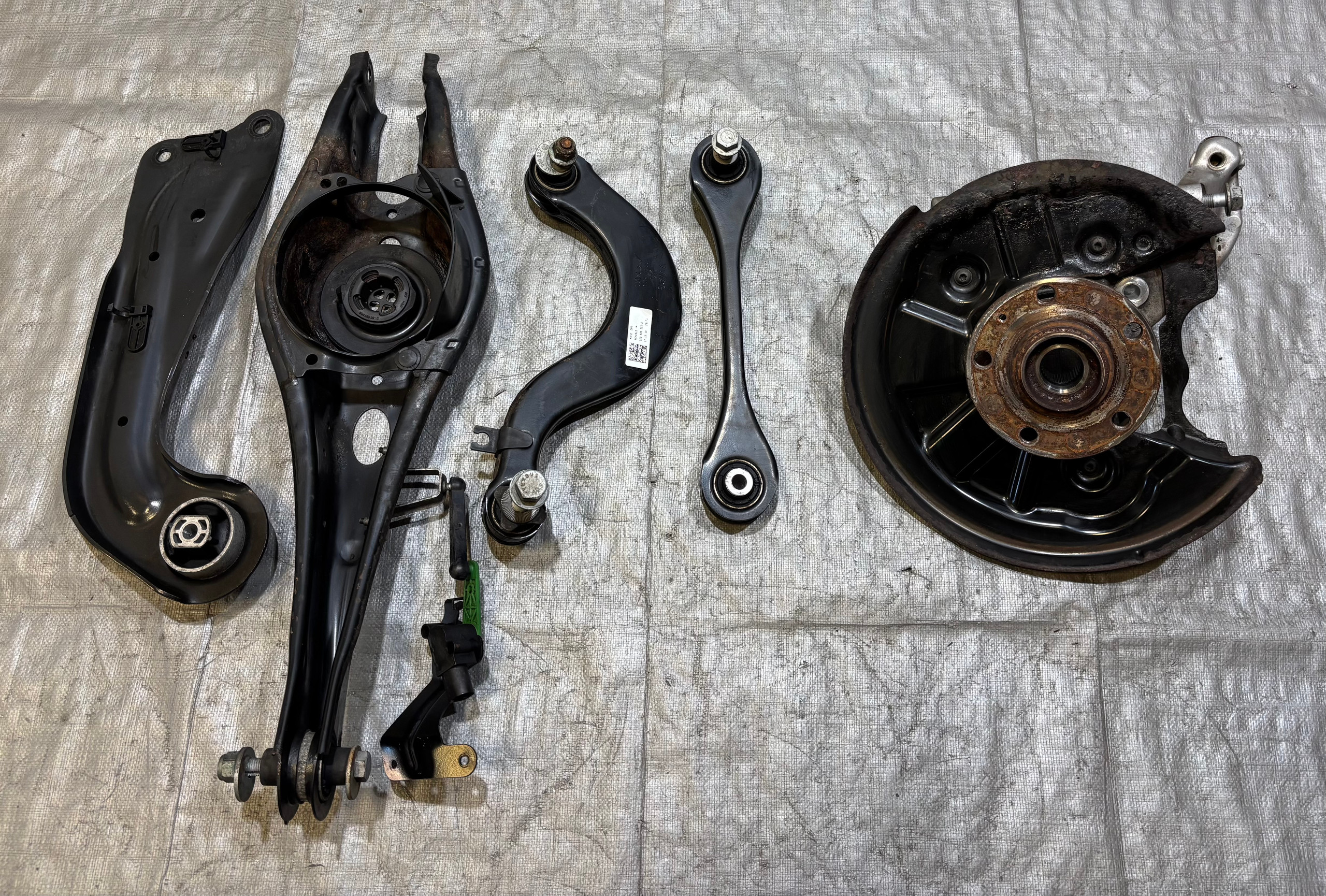 2015-2020 Audi A3 Quattro S3 RS3 Driver Rear Spindle Hub w/ Control Arms / 66K S3108 - Image 2