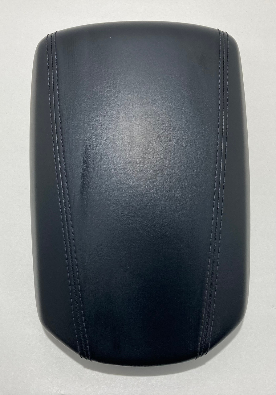 2013-2016 Hyundai Genesis Coupe Black Leather Console Lid / HG028