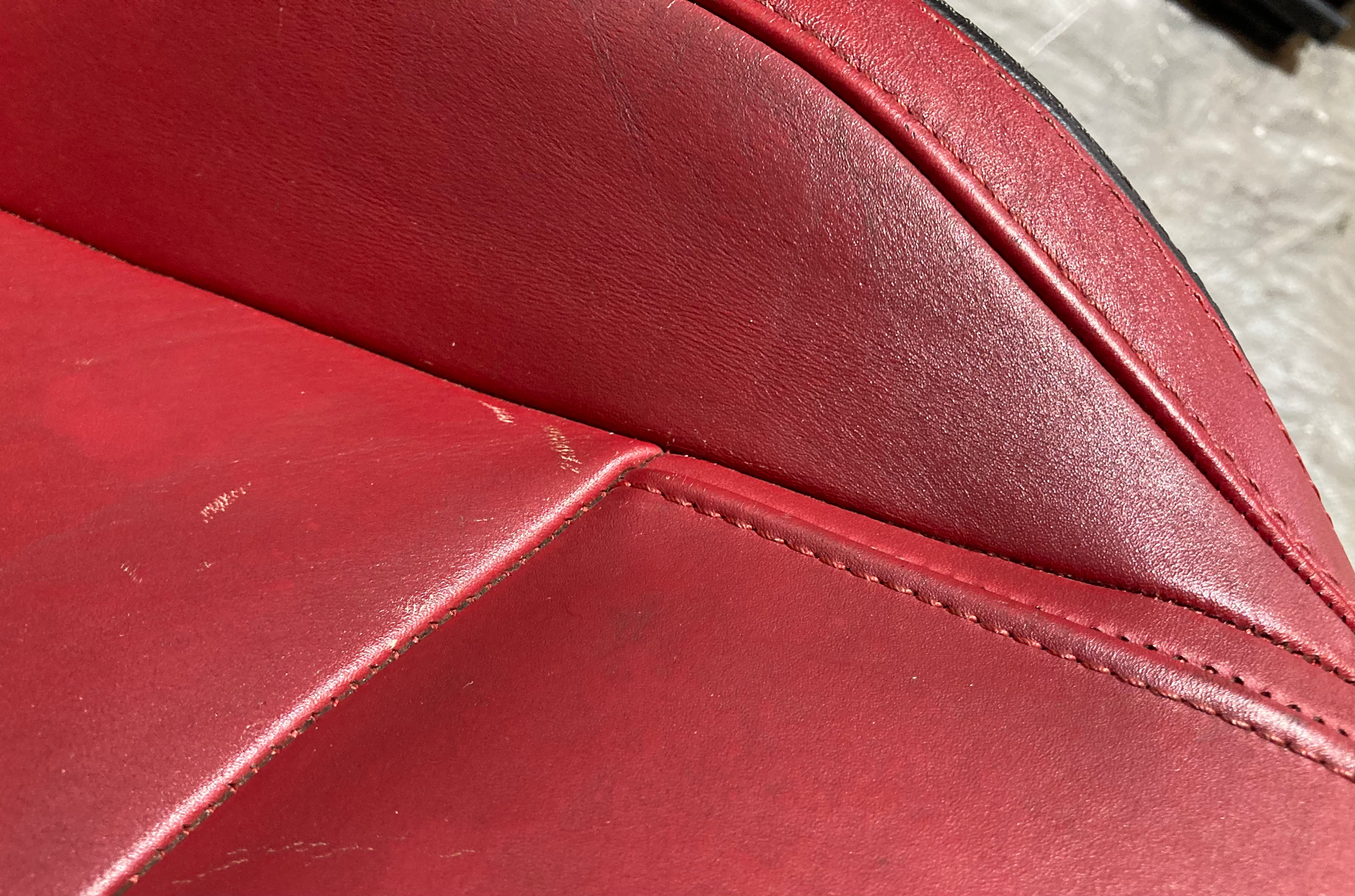 2012-2013 Fiat 500 Abarth Black / Red Leather Front Seats / Pair - Image 9