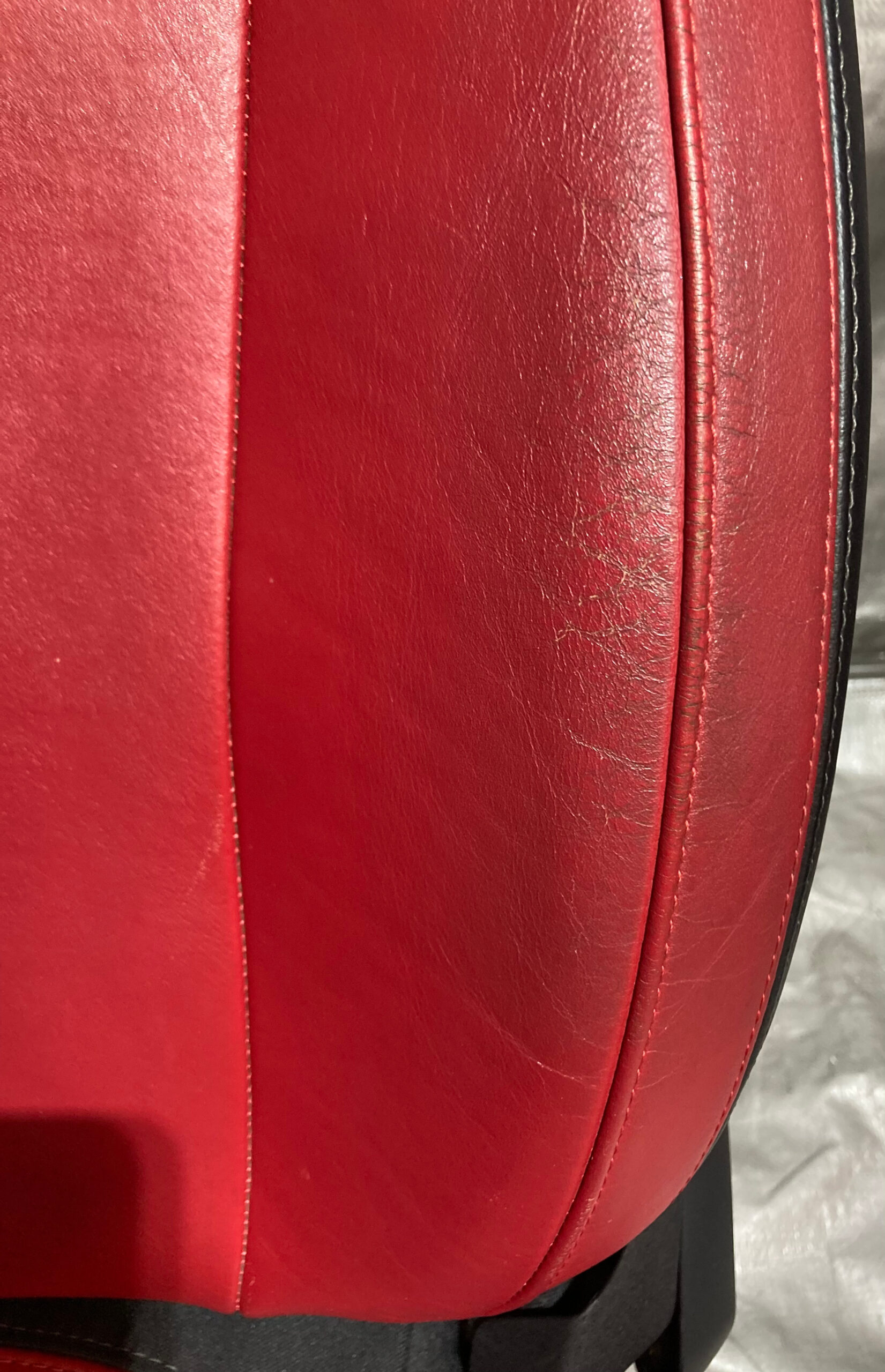 2012-2013 Fiat 500 Abarth Black / Red Leather Front Seats / Pair - Image 28