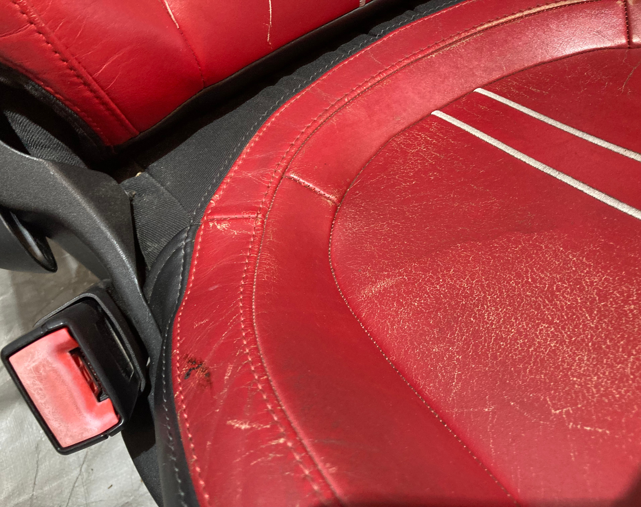 2012-2013 Fiat 500 Abarth Black / Red Leather Front Seats / Pair - Image 29