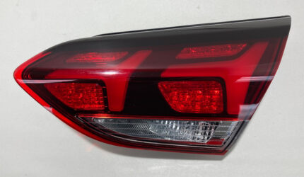 2019-2022 Hyundai Veloster N Passenger Side LED Inner Reverse Tail Light *SCRATCHES* /   HV009