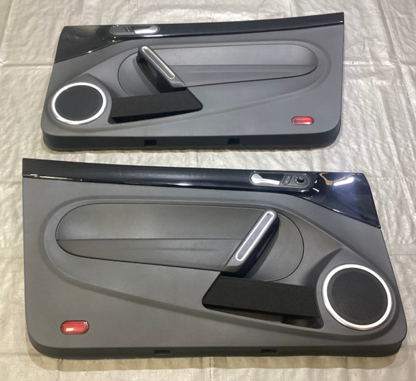 2012-2019 Volkswagen Beetle Interior Door Panels / Pair / Piano Black / Leatherette / VB011