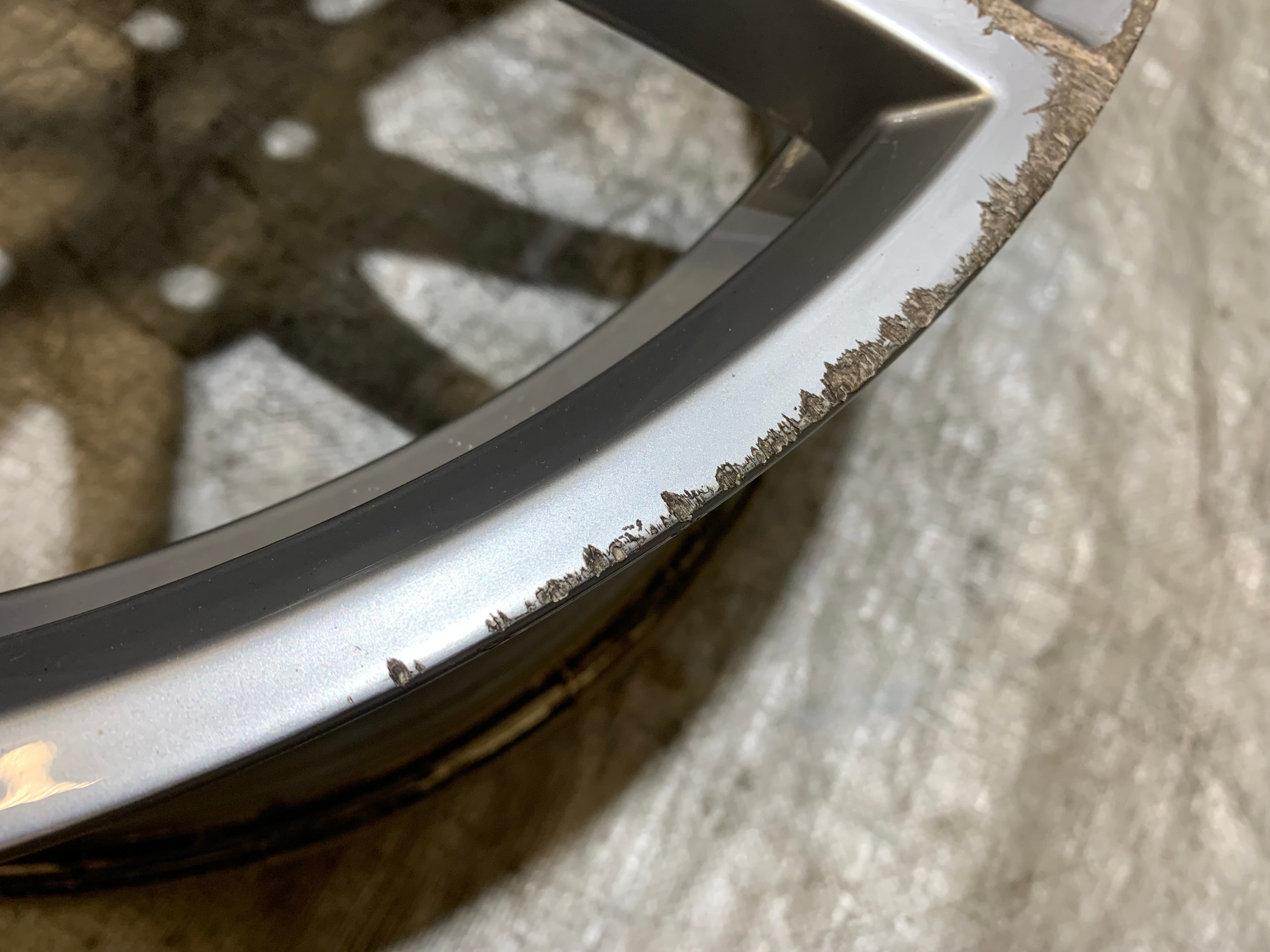 *DAMAGED* 2015-2017 Volkswagen MK7 Golf R 19" Pretoria Wheel Rim / M7R03 - Image 3