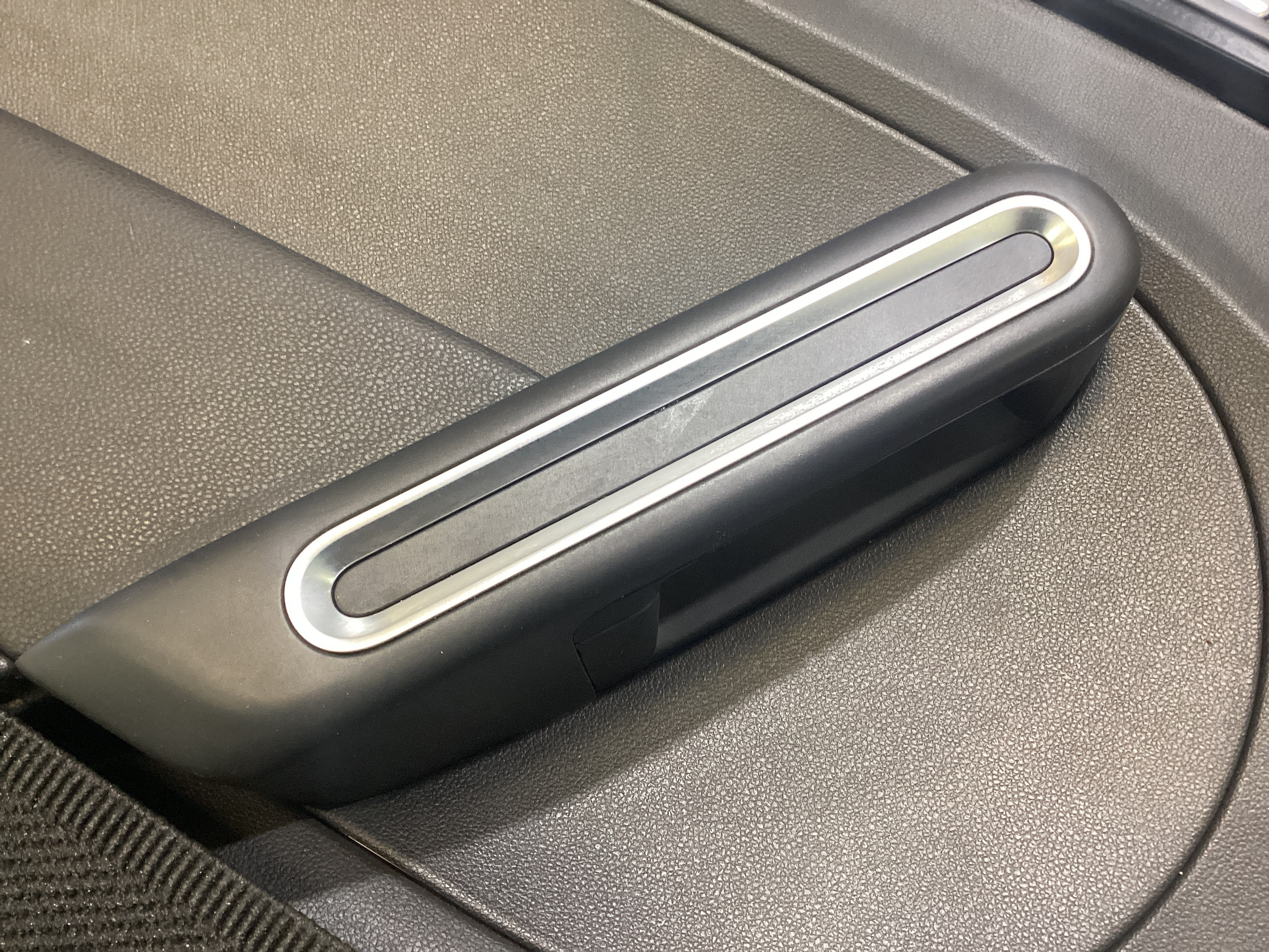 2012-2019 Volkswagen Beetle Interior Door Panels / Pair / Piano Black / Leatherette / VB011 - Image 7