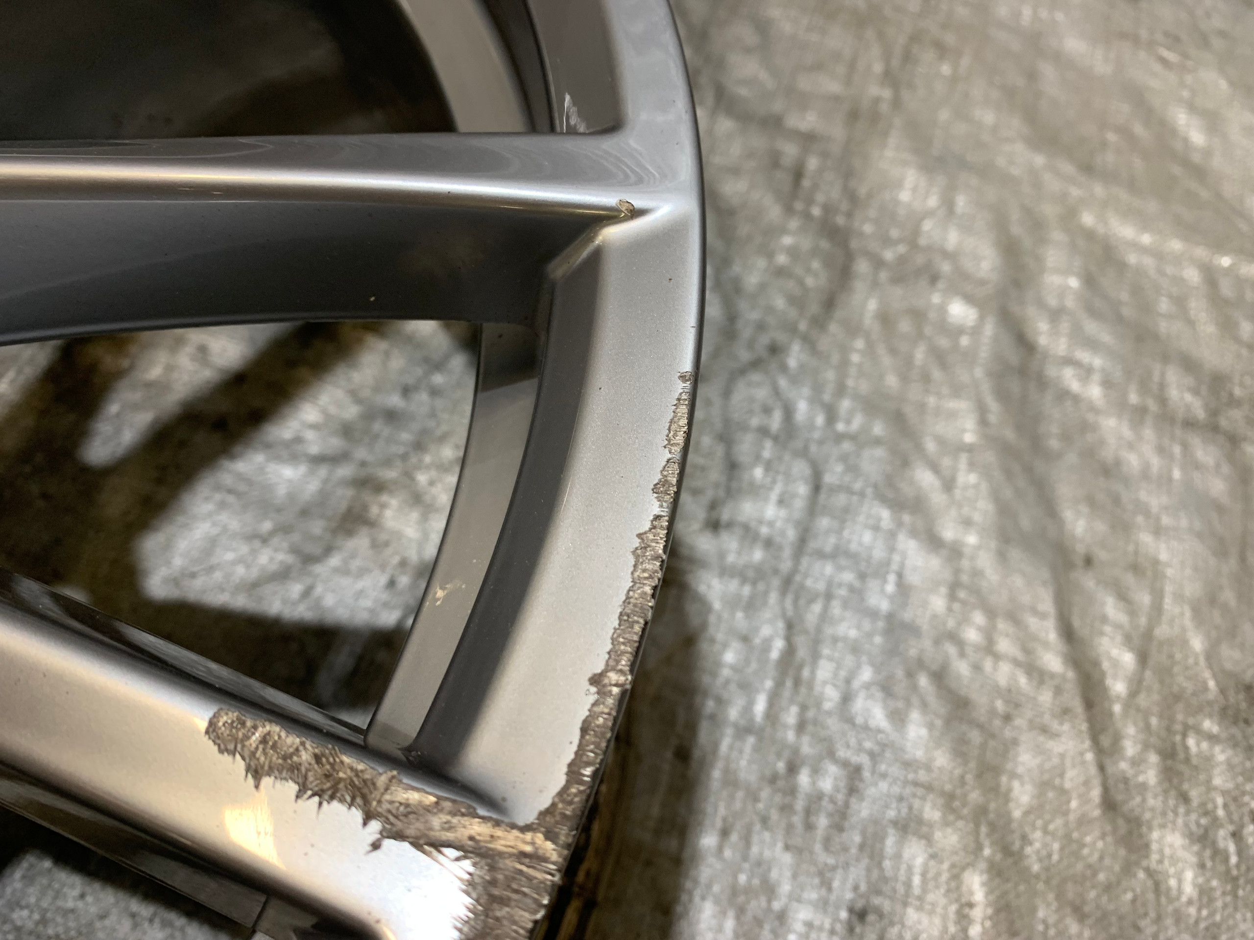 *DAMAGED* 2015-2017 Volkswagen MK7 Golf R 19" Pretoria Wheel Rim / M7R03 - Image 9