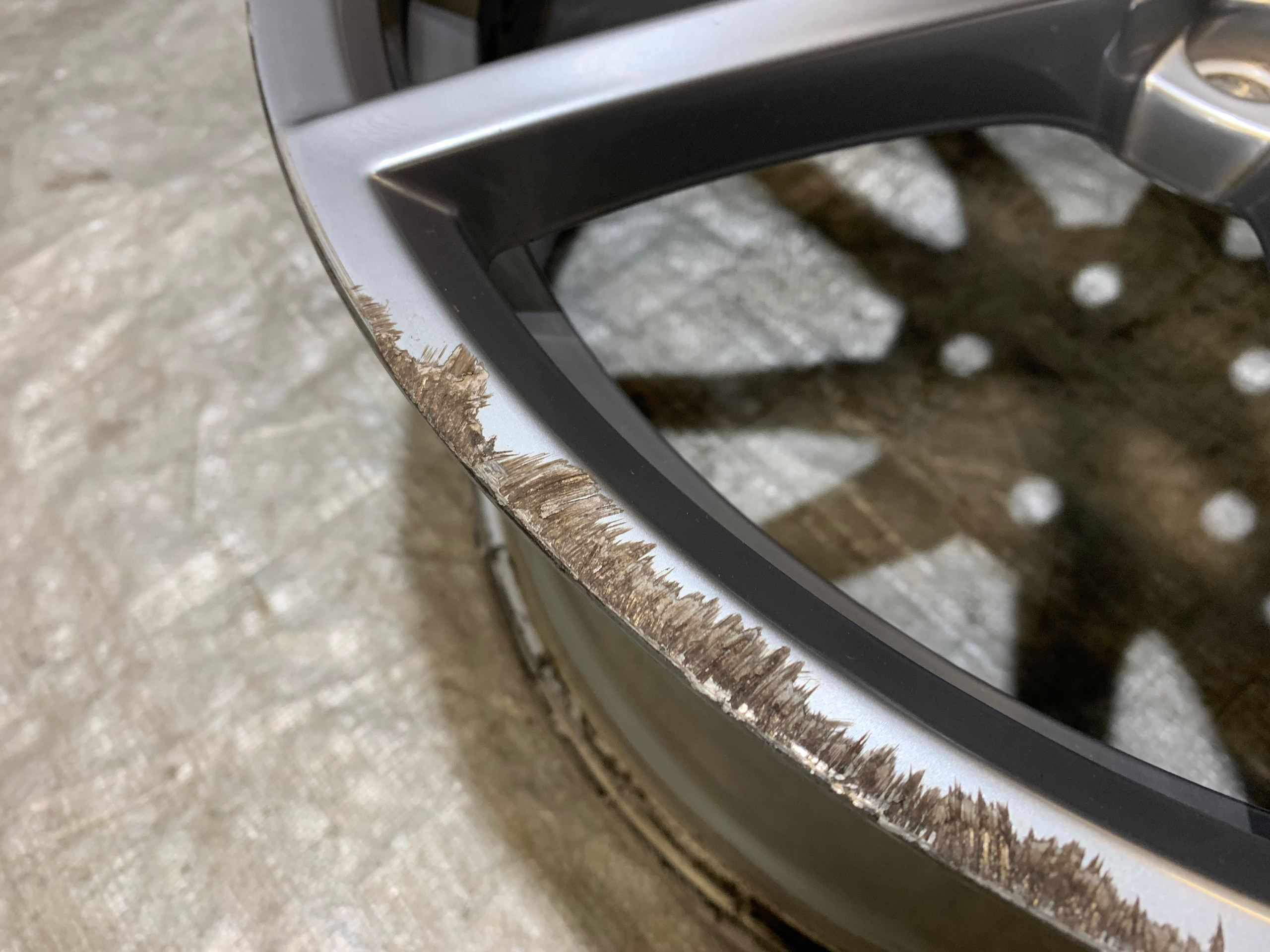 *DAMAGED* 2015-2017 Volkswagen MK7 Golf R 19" Pretoria Wheel Rim / M7R03 - Image 12
