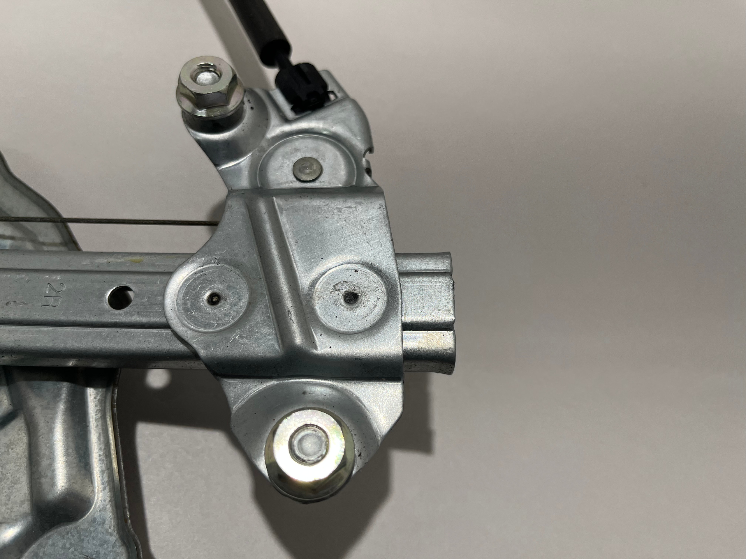 2017-2020 Fiat 124 Spider Passenger Side Window Regulator w/ Motor / FD030 - Image 12