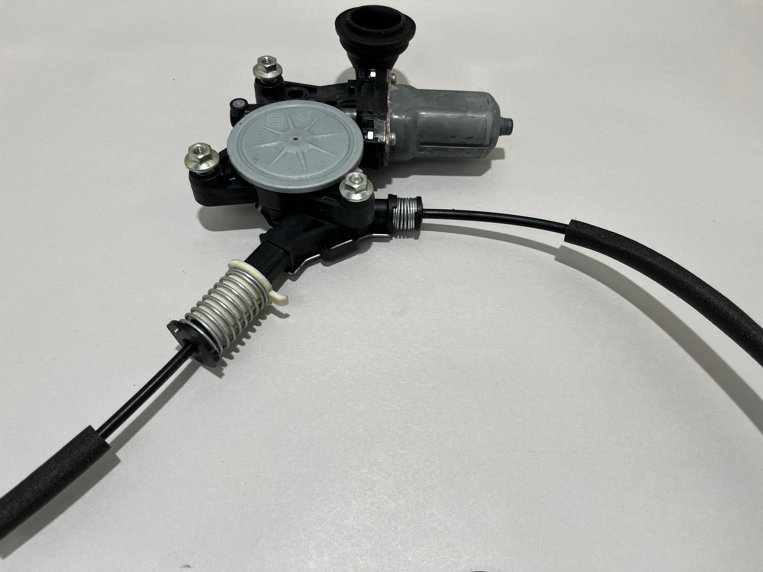 2017-2020 Fiat 124 Spider Passenger Side Window Regulator w/ Motor / FD030 - Image 13
