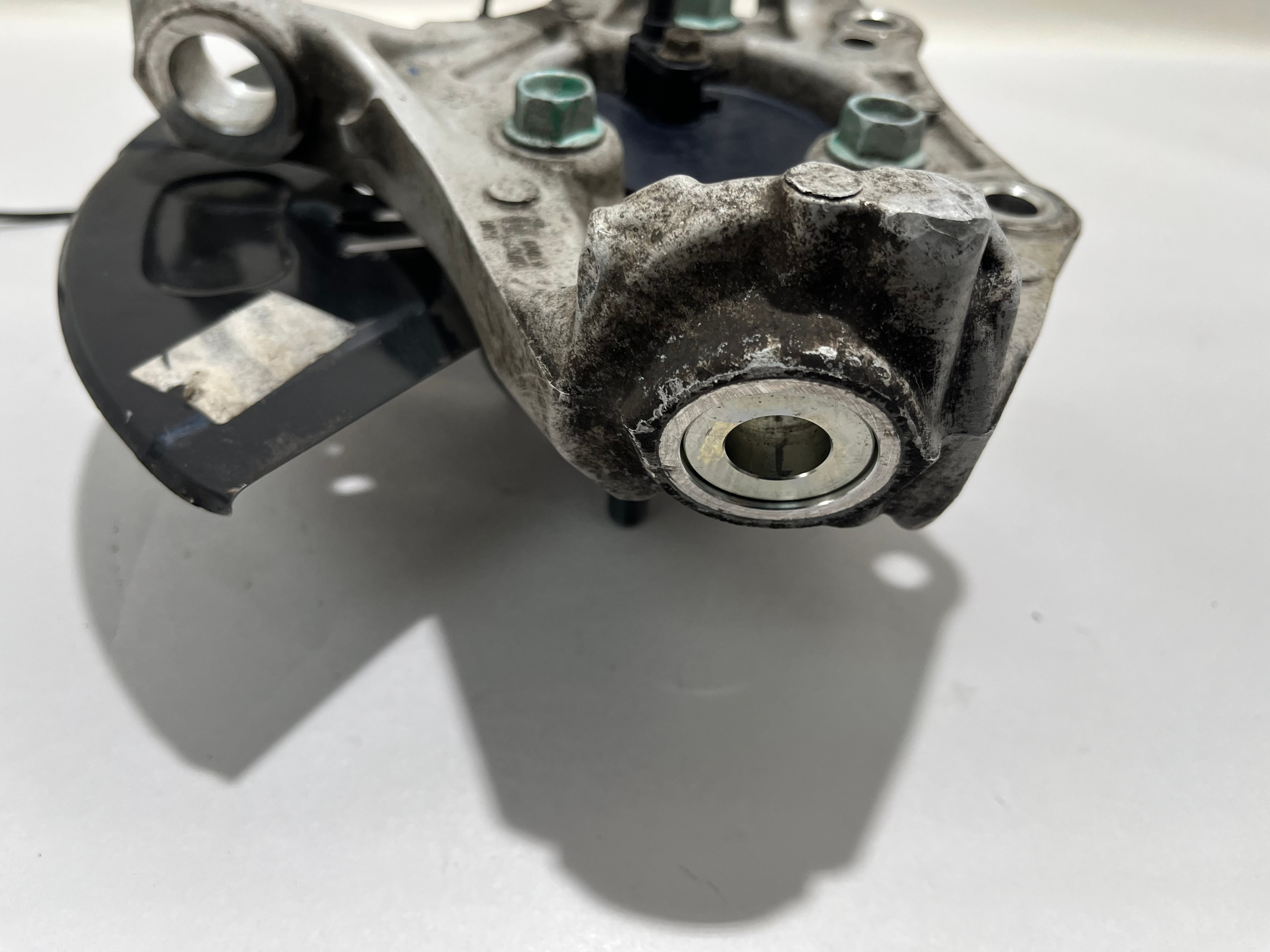 2017-2020 Fiat 124 Spider Passenger Front Spindle Hub / Knuckle / 97k / FD009 - Image 11