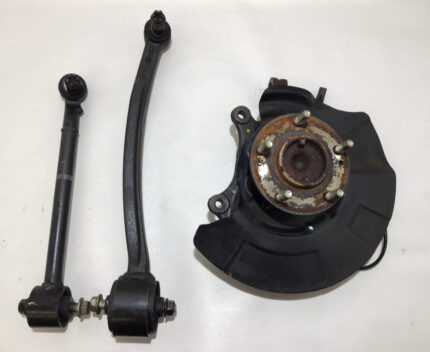 2013-2016 Hyundai Genesis Coupe Passenger Front Knee Spindle w/ Hub & Control Arms / 116K HG023