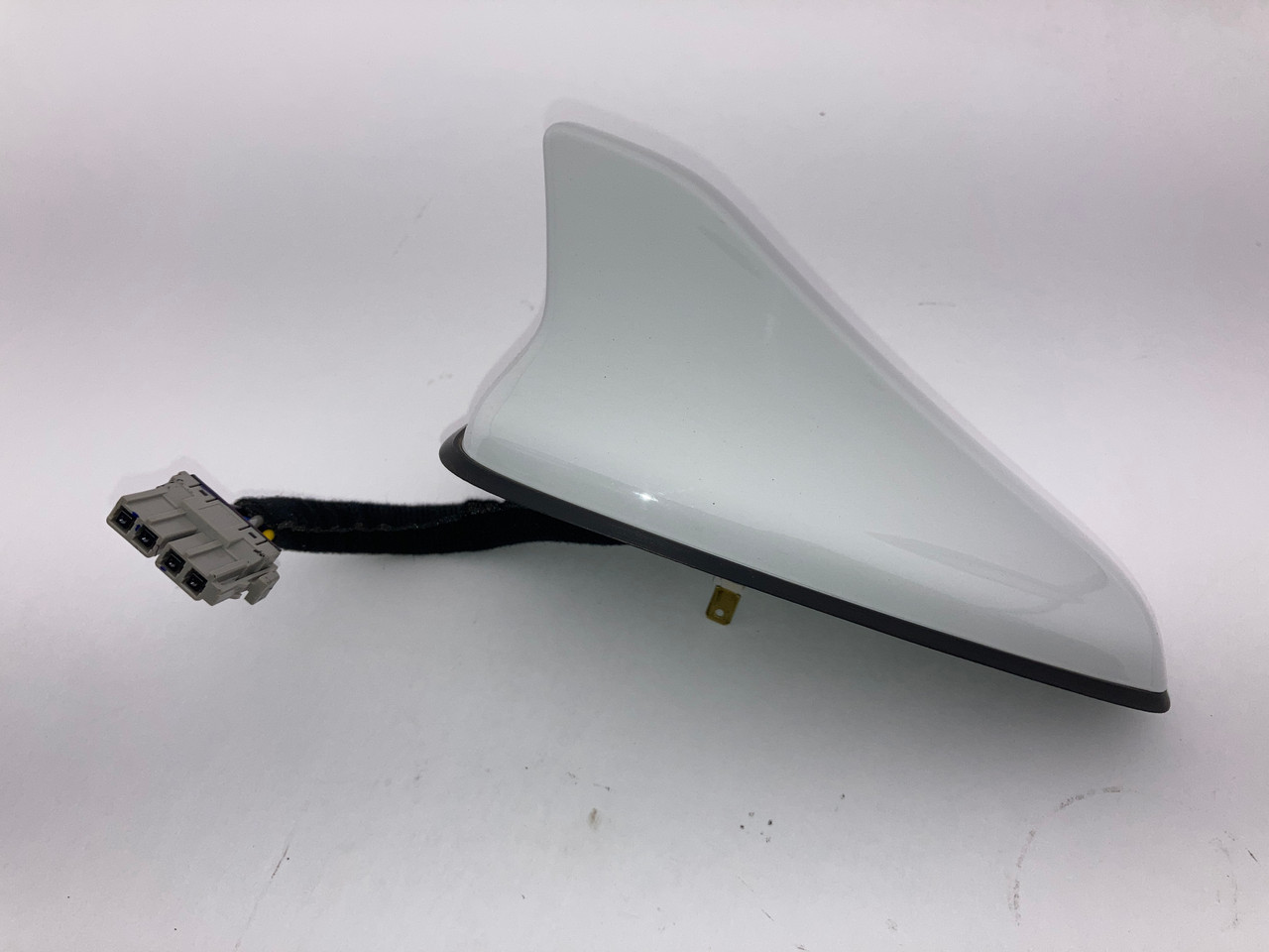 2019-2022 Hyundai Veloster N OEM Shark Fin Roof Antenna / Chalk White HV011