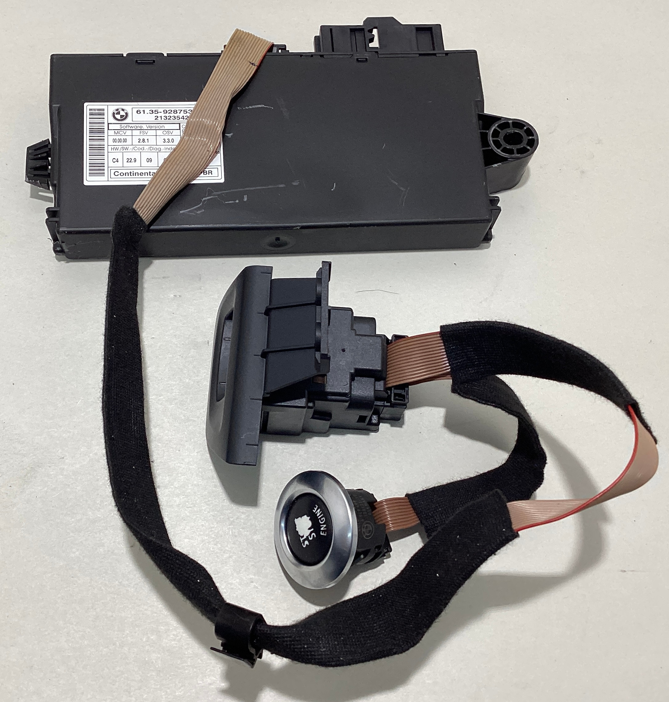 2013 BMW 135i Engine Control Module DME w/ CAS3 Module / Key Set / 861757201 / B1011 - Image 7