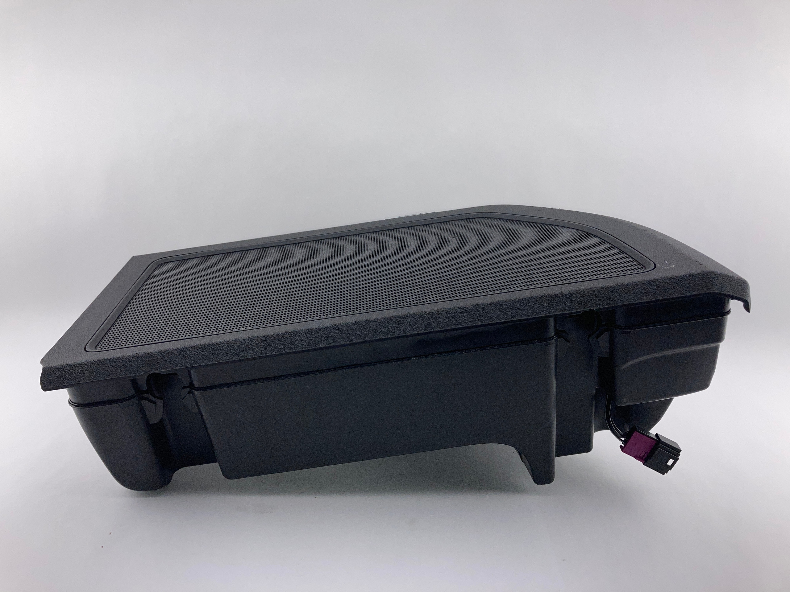 2013-2019 Volkswagen Beetle Fender Rear Subwoofer Speaker w/ Housing / VB012 - Image 6