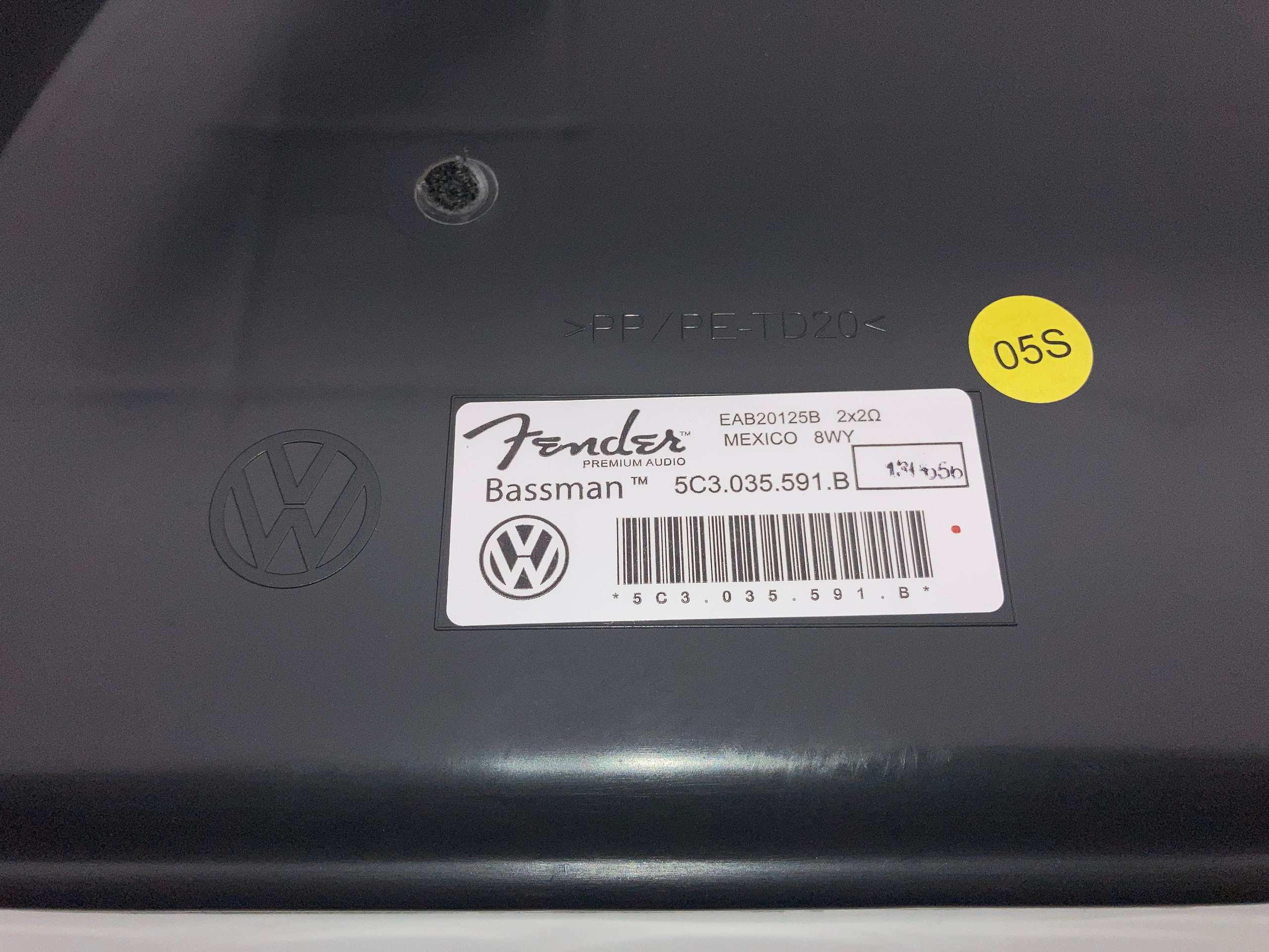 2013-2019 Volkswagen Beetle Fender Rear Subwoofer Speaker w/ Housing / VB012 - Image 3