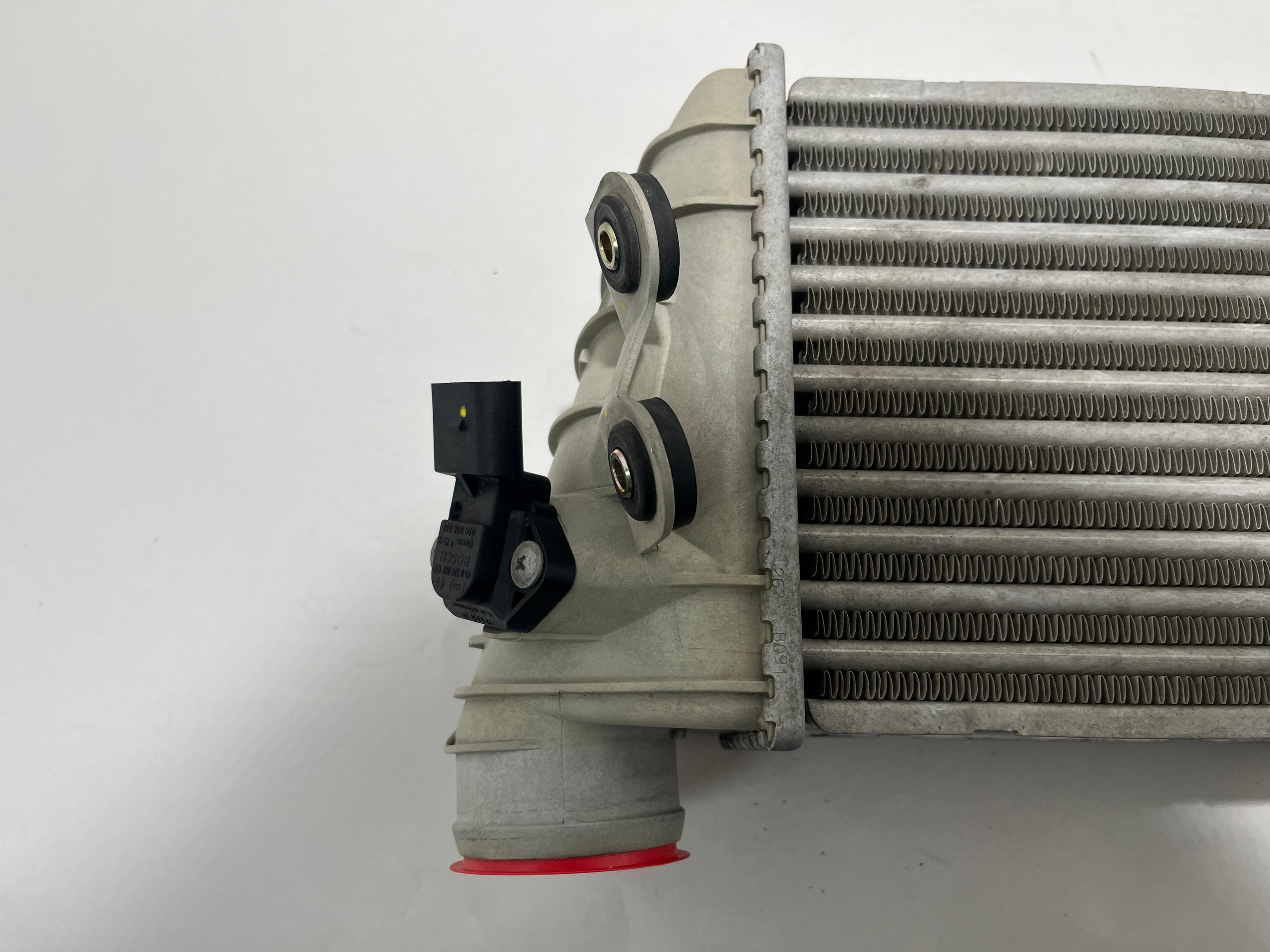 2001-2006 Audi TT 180hp 1.8l OEM Intercooler / T1036 - Image 4