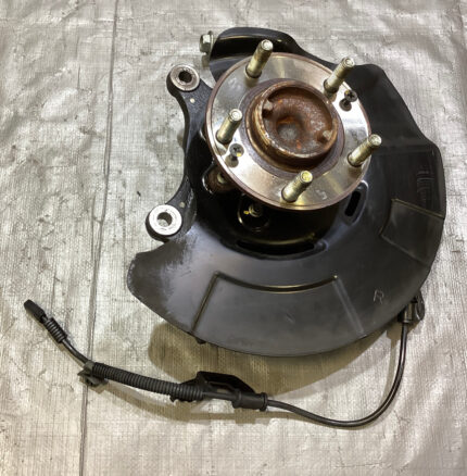 2010-2012 Hyundai Genesis Coupe Passenger Front Knuckle / Spindle / Hub / 98K HG024