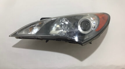 2010-2012 Hyundai Genesis Coupe Driver Headlight / Xenon HID / OEM / HG011