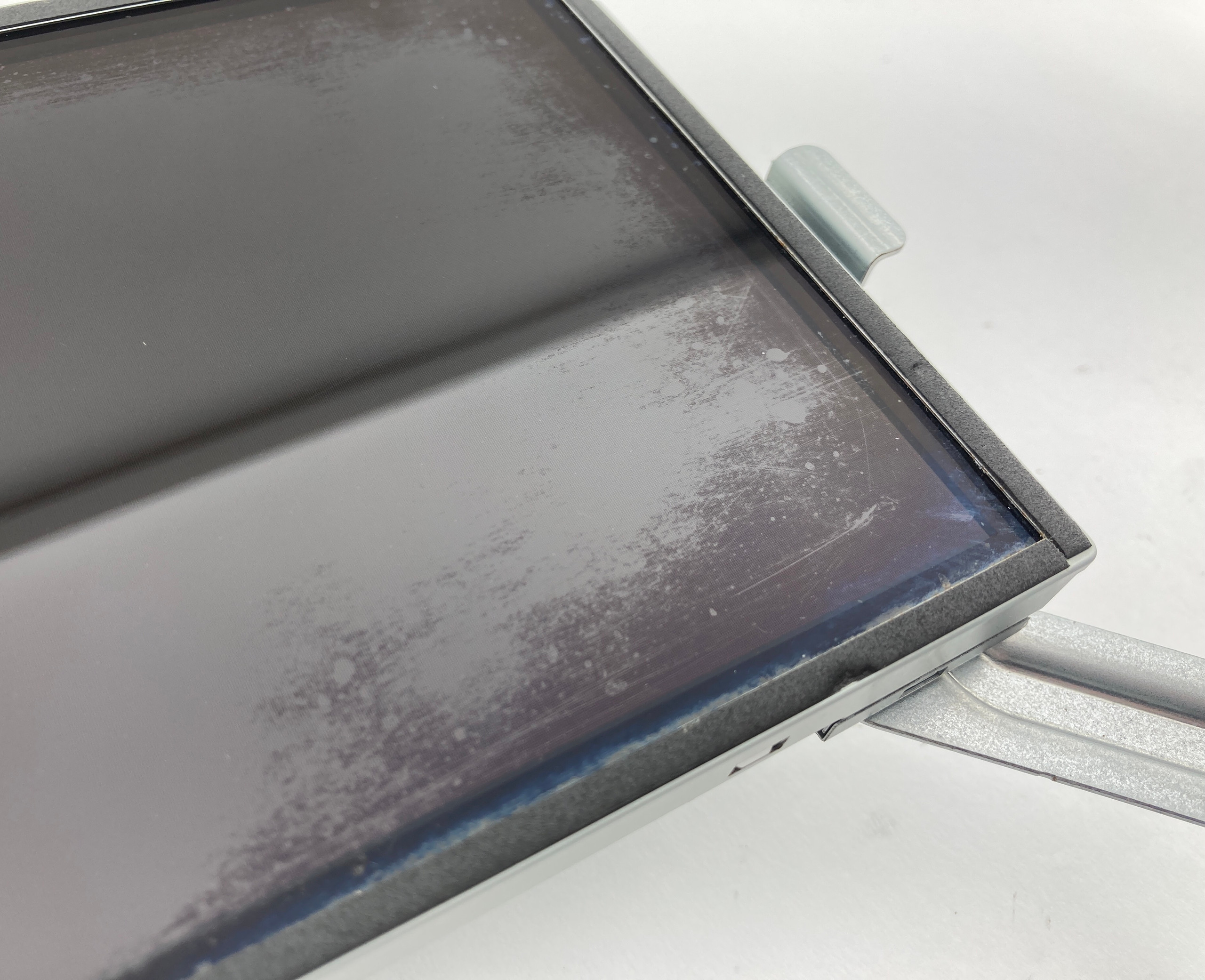 2021-2023 Ford Bronco 8" Radio Media Display Unit / M2DT18B955FA - Image 7
