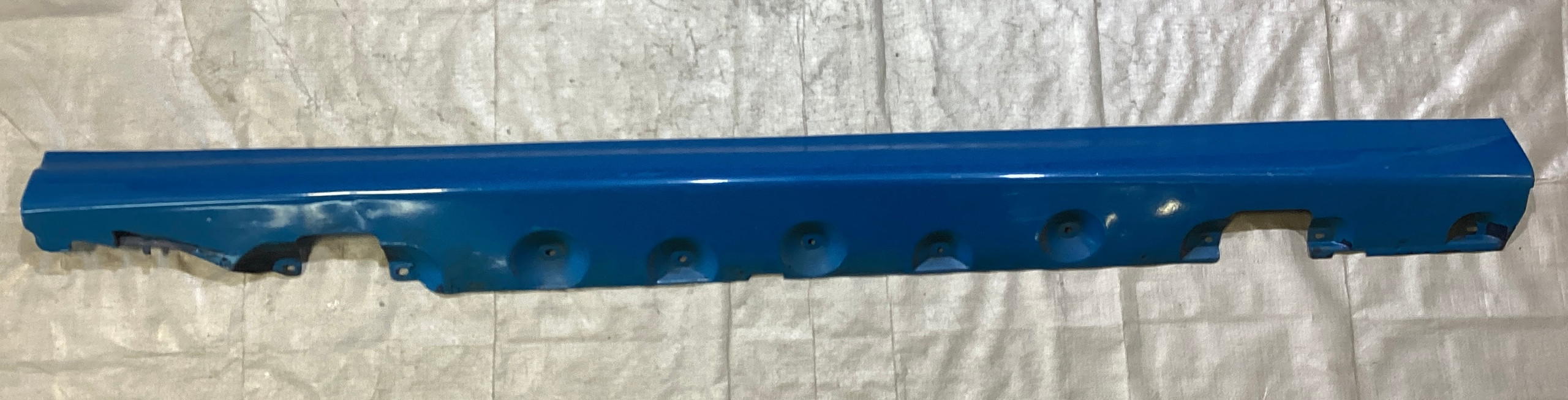 2001-2006 E46 BMW M3 Passenger Side Skirt Rocker Panel / M3017 - Image 2