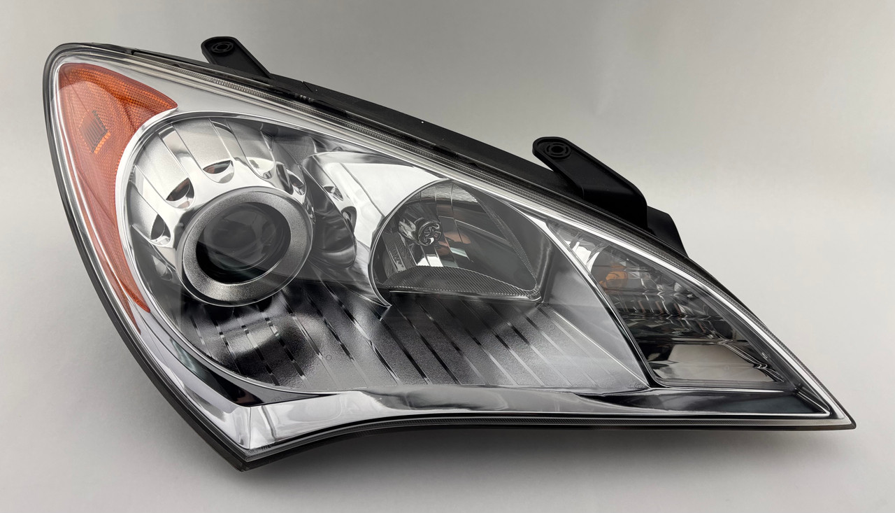 2010-2012 Hyundai Genesis Coupe Passenger Side Headlight / Xenon HID / Aftermarket / HG033