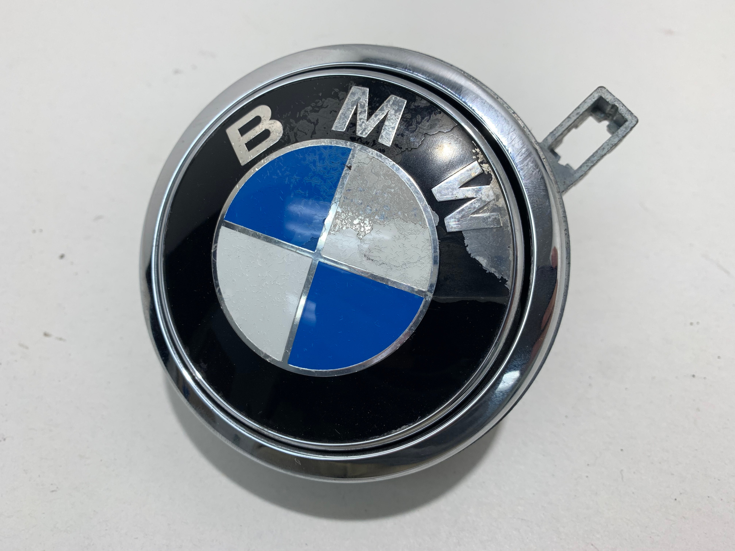 2004-2010 BMW 6 Series Trunk Latch / Badge / OEM / M6002 - Image 6