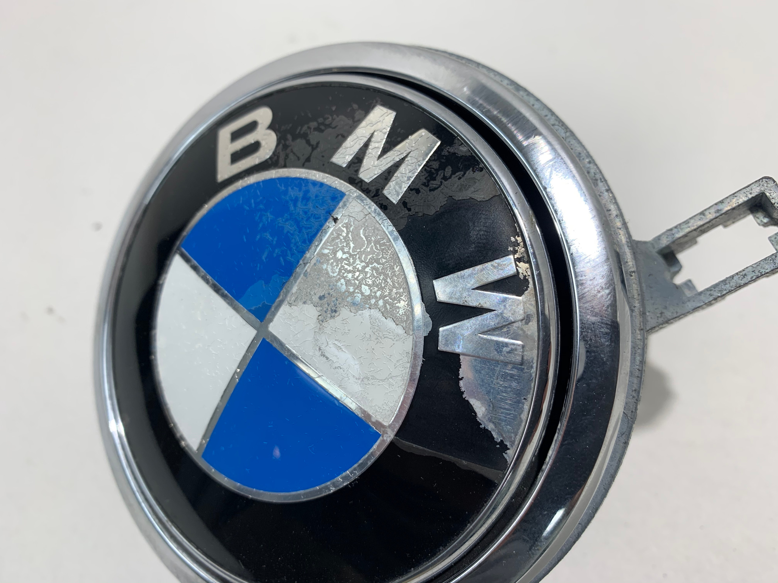 2004-2010 BMW 6 Series Trunk Latch / Badge / OEM / M6002 - Image 4