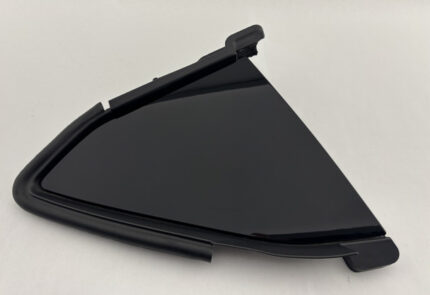 2020-2025 Chevrolet C8 Corvette Coupe Passenger Side Rear Quarter Window Trim Applique / C8001