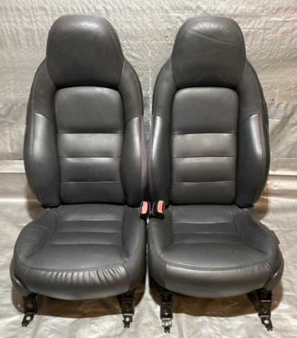 2010 Chevrolet Corvette C6 Grand Sport Perforated Black Leather Seats / Pair *DAMAGE* / C6018