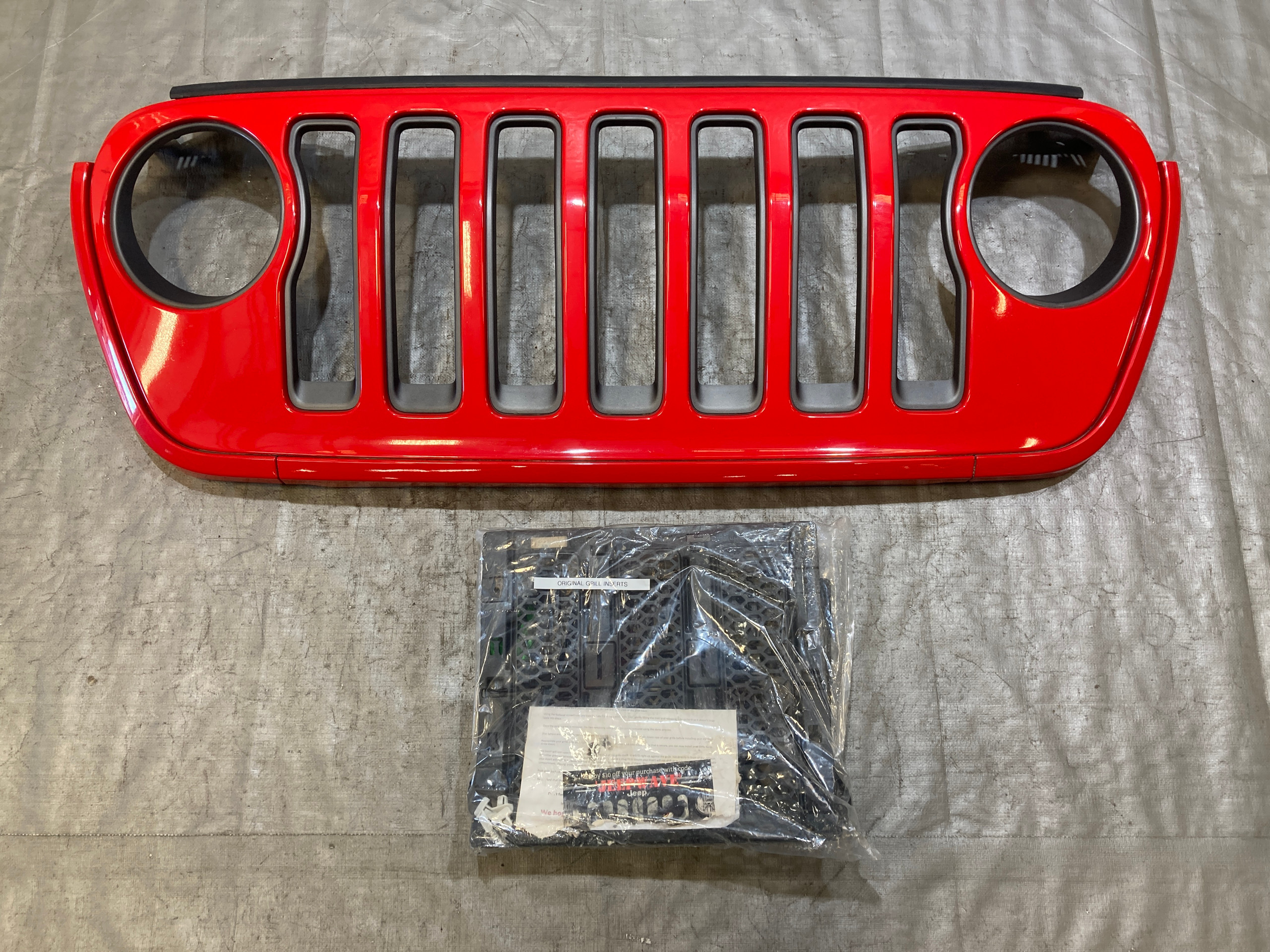 2018-2021 Jeep Wrangler JL OEM Grille Assembly / Firecracker Red JL011 - Image 2