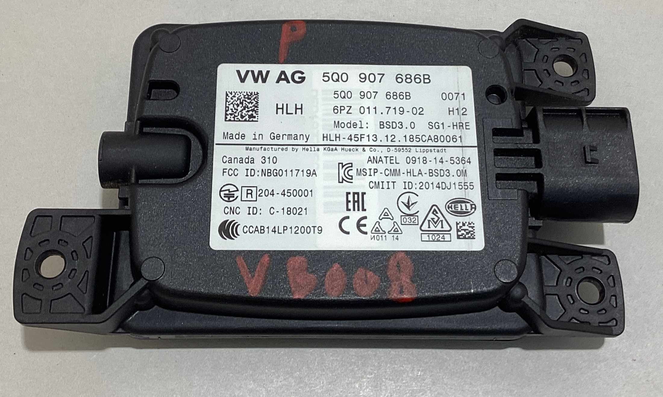 2016-2019 Volkswagen Beetle Passenger Blind Spot Monitor Sensor / 5Q0907686B - Image 4